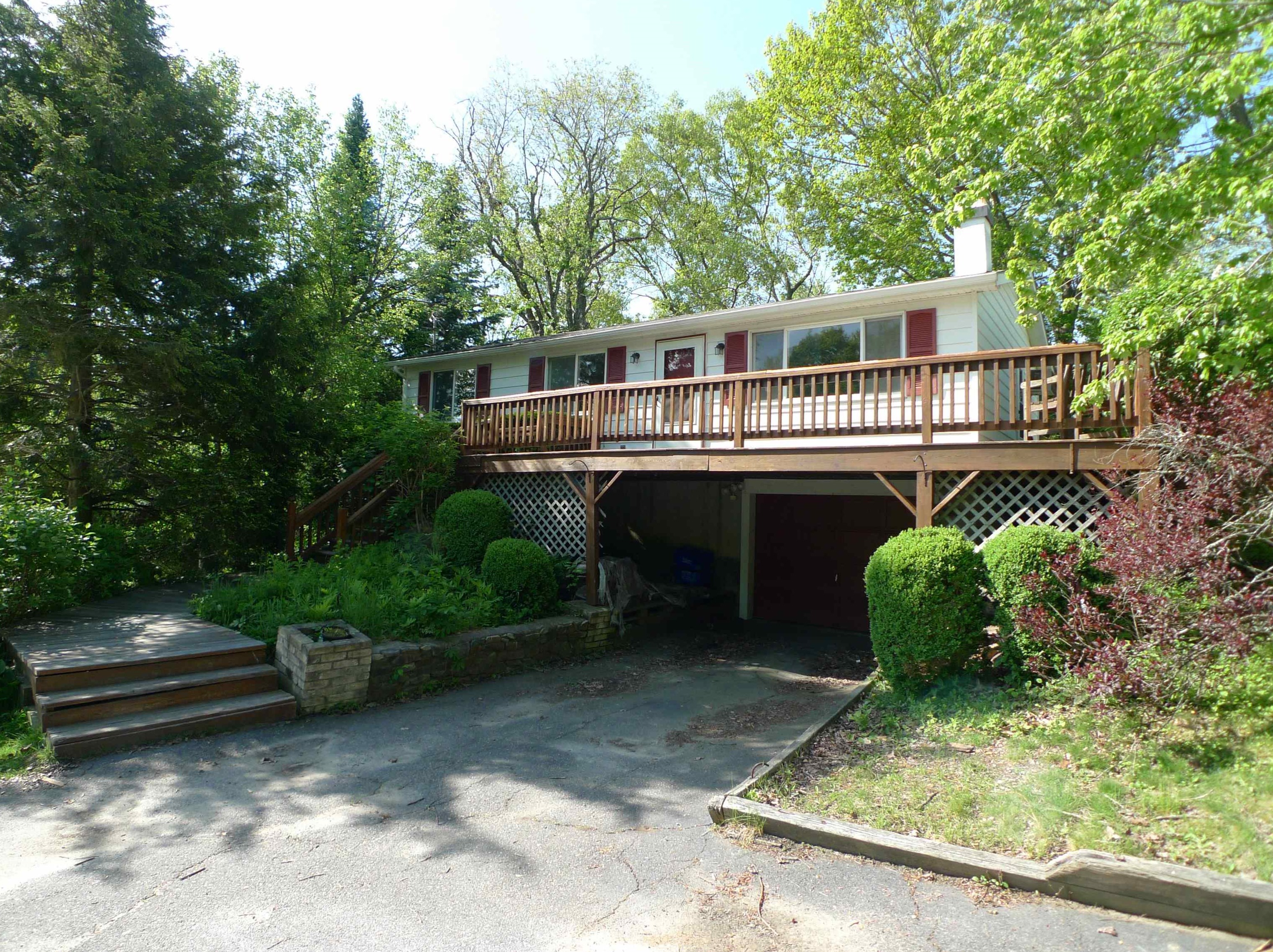 17 Webster Ave, Exeter, NH 03833 exterior