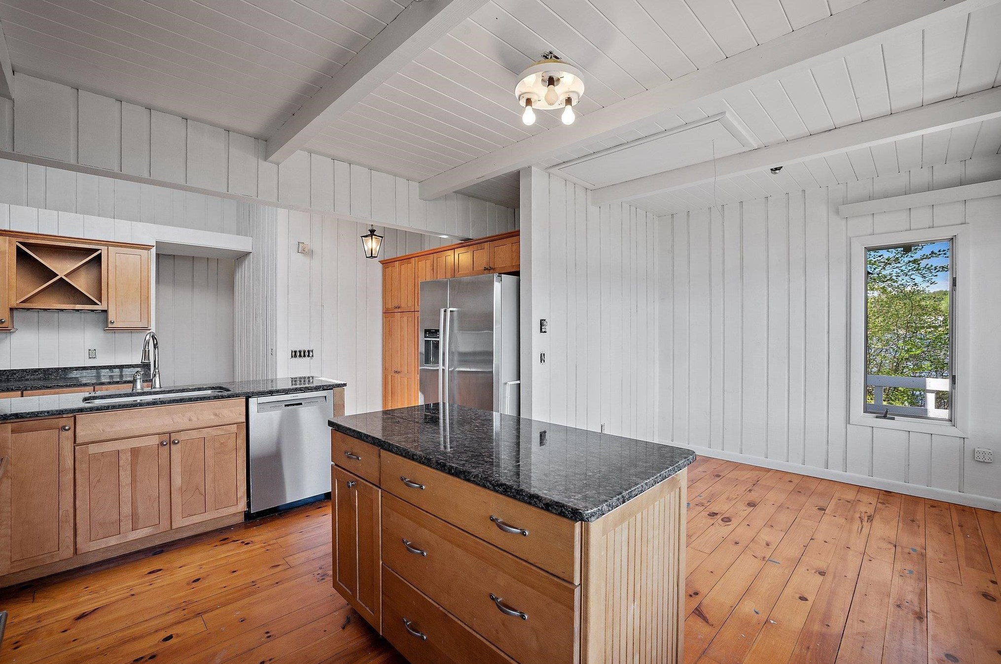 40 Oak Island Rd, Meredith NH  03253-6731 exterior