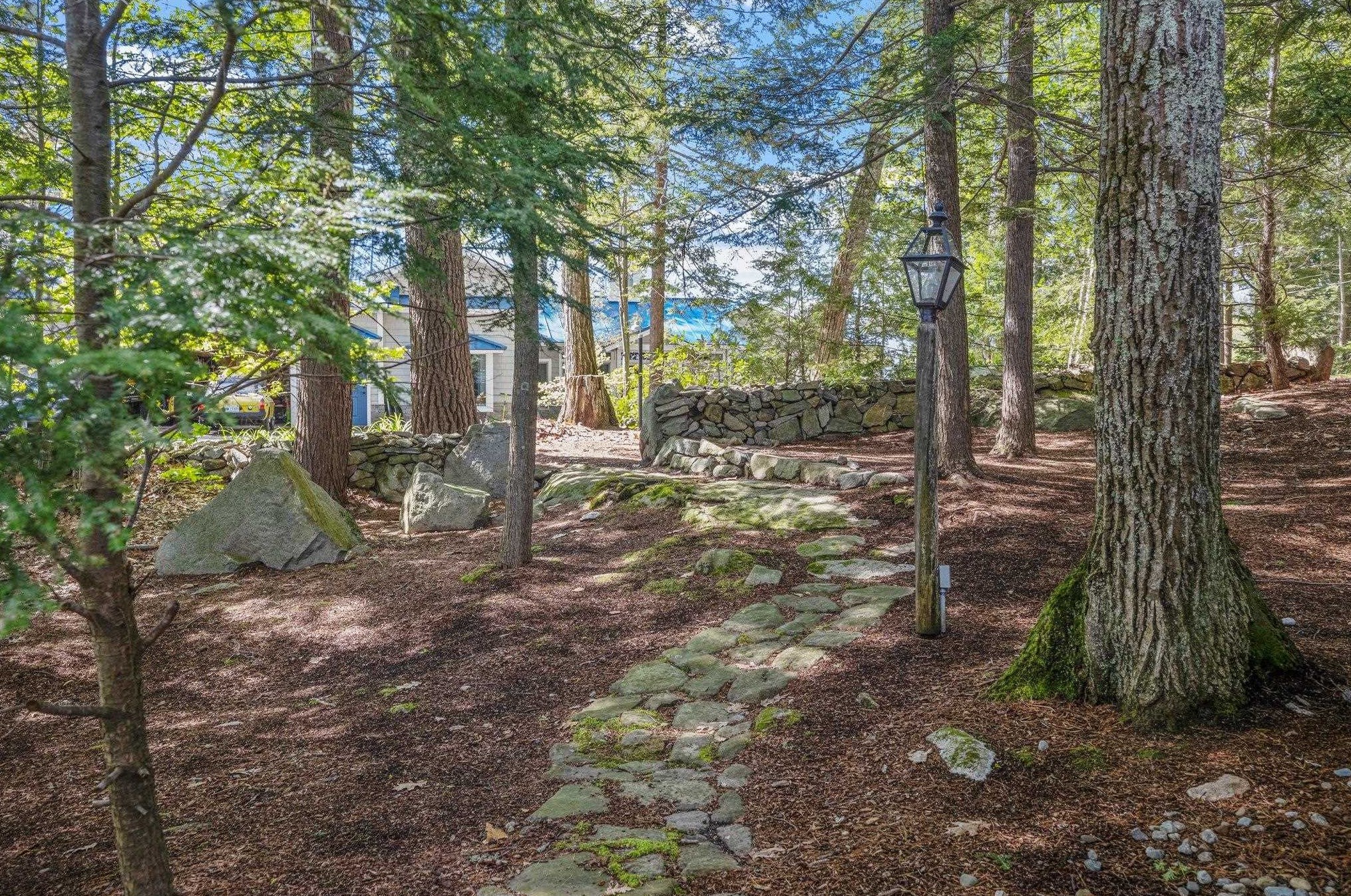 40 Oak Island Rd, Meredith NH  03253-6731 exterior