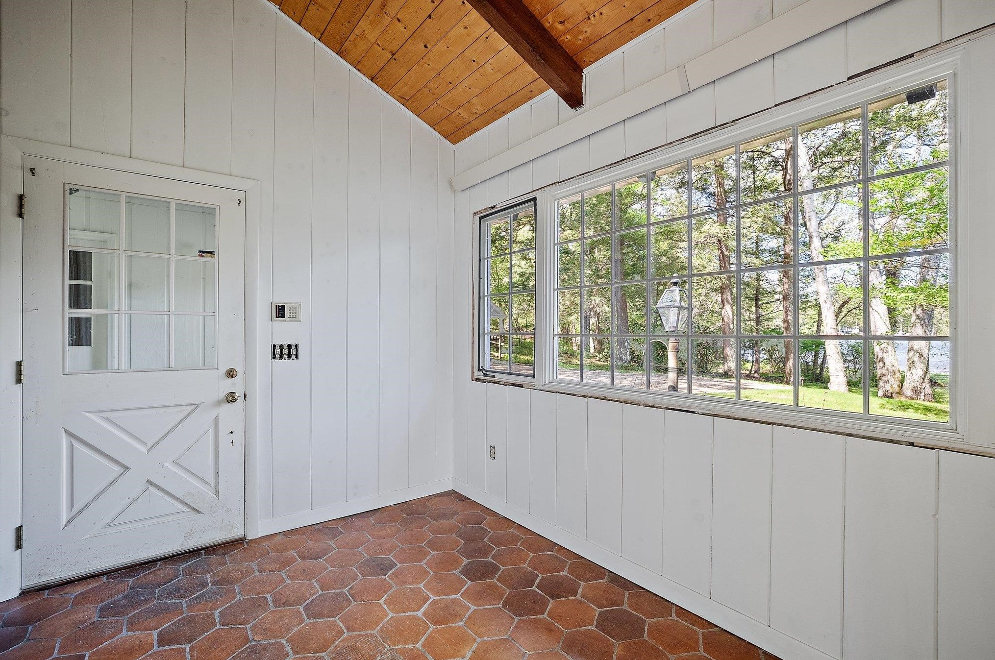 40 Oak Island Rd, Meredith NH  03253-6731 exterior