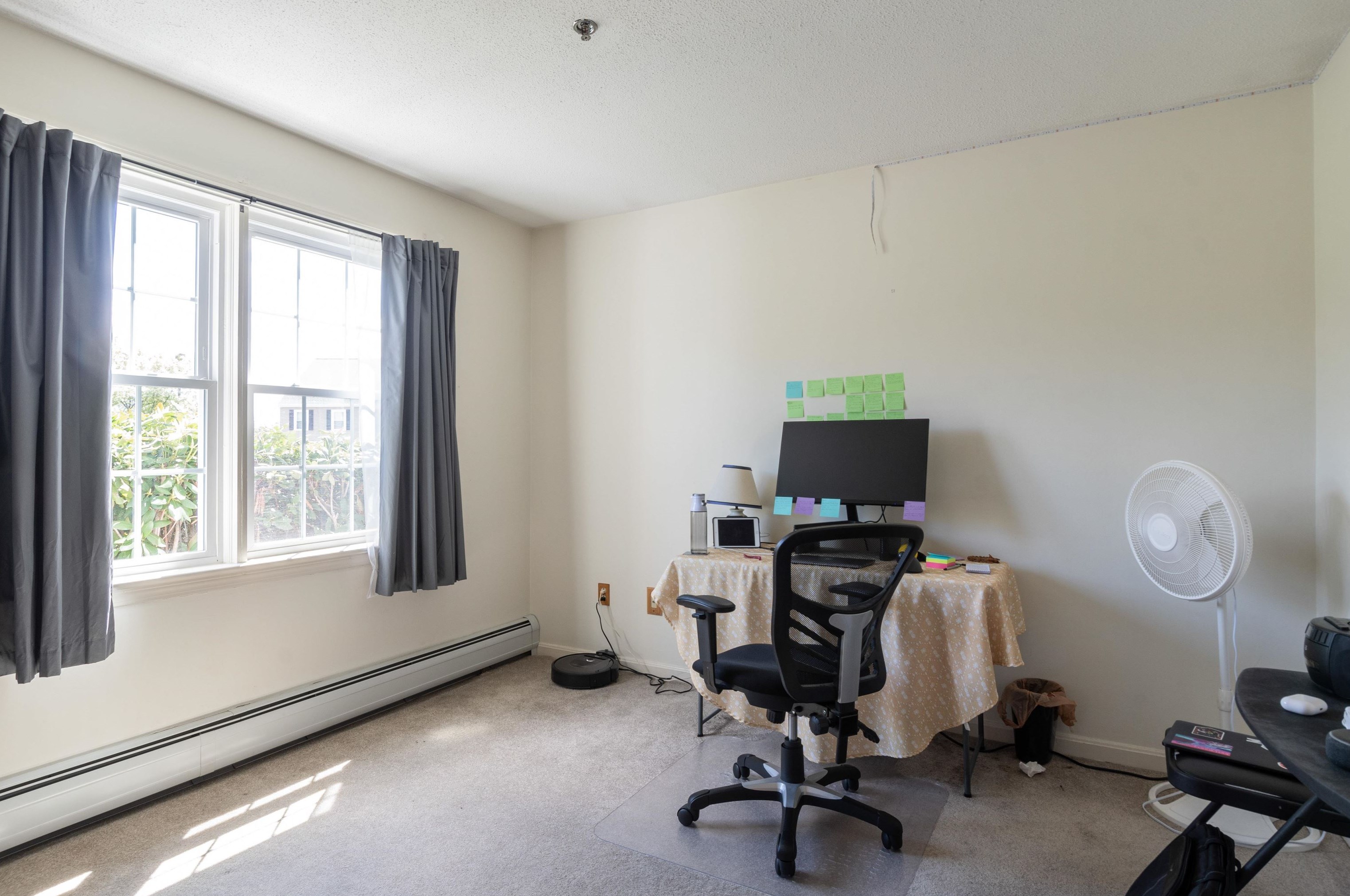 17 Riviera Rd, Hudson NH  03051-3372 exterior