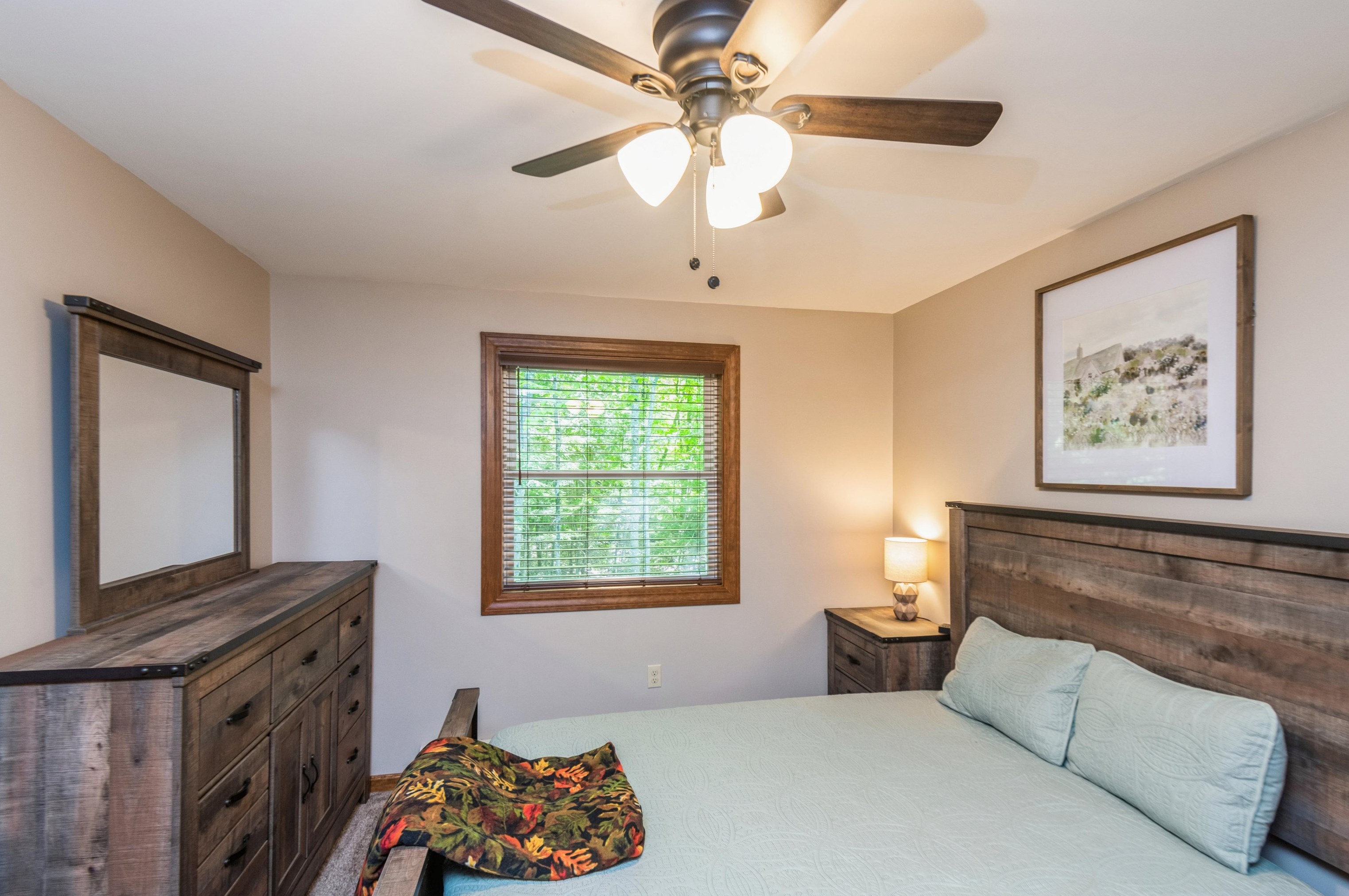 4 Eagle Ledge Rd, Meredith NH  03253-4505 exterior