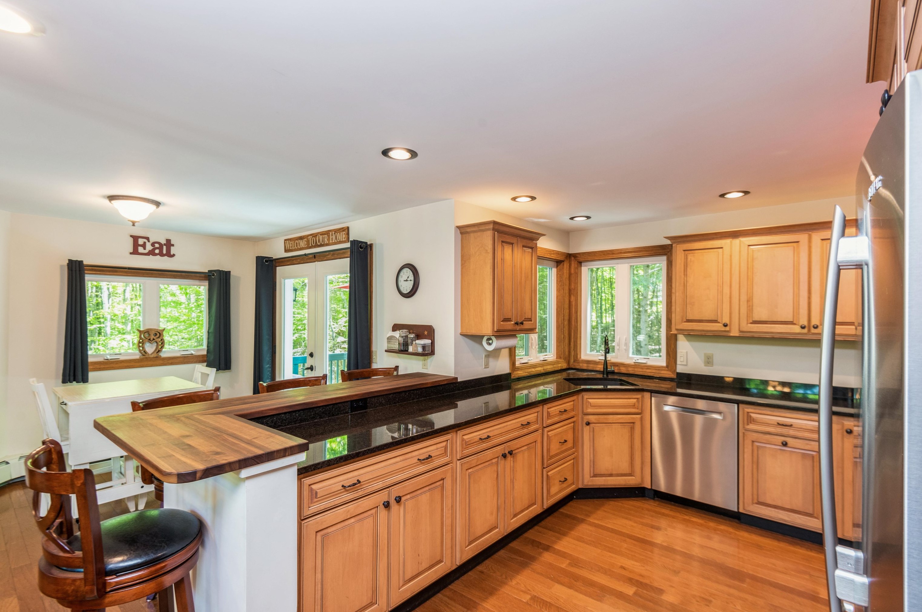 4 Eagle Ledge Rd, Meredith NH  03253-4505 exterior