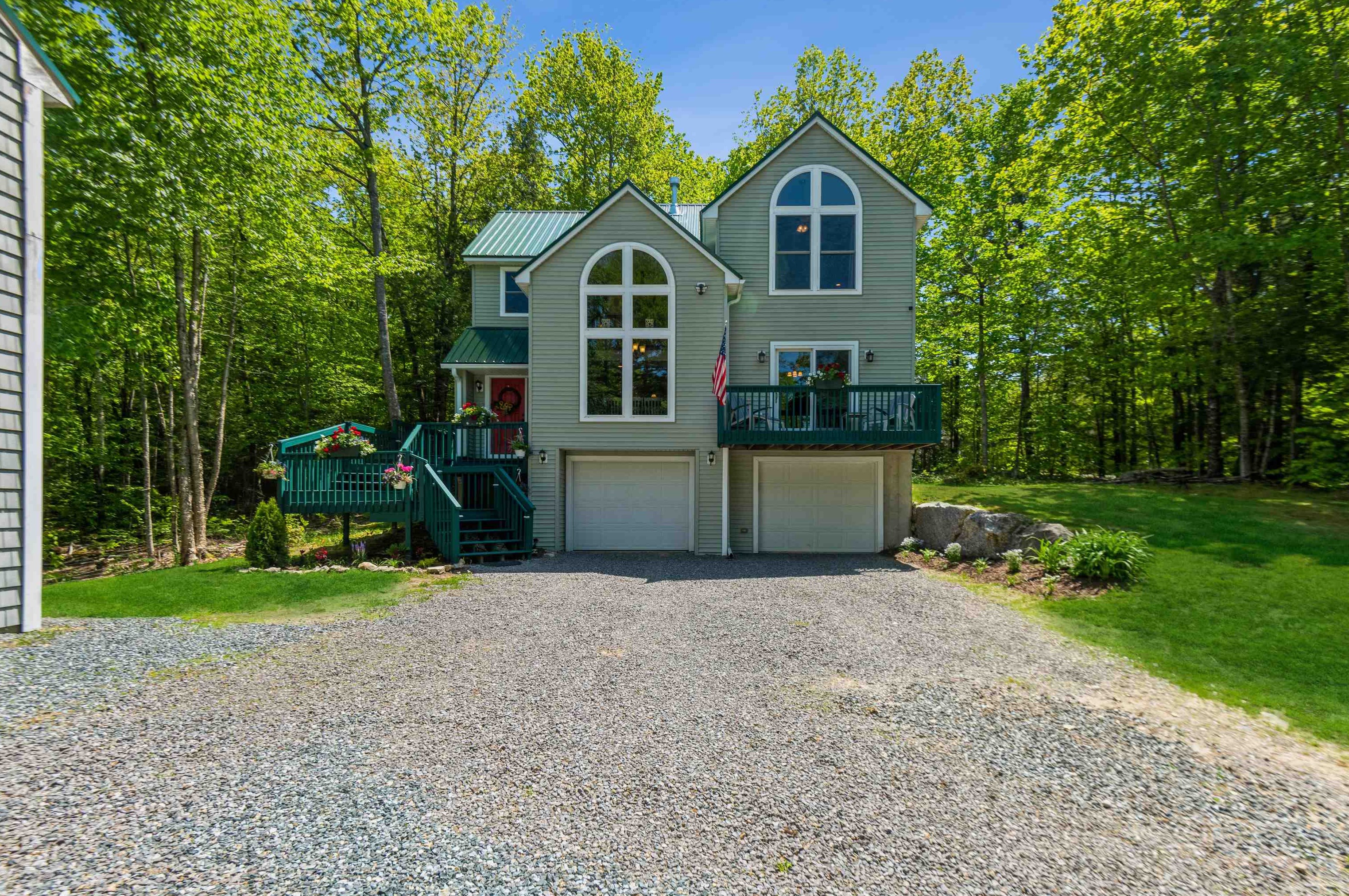 4 Eagle Ledge Rd, Meredith NH  03253-4505 exterior