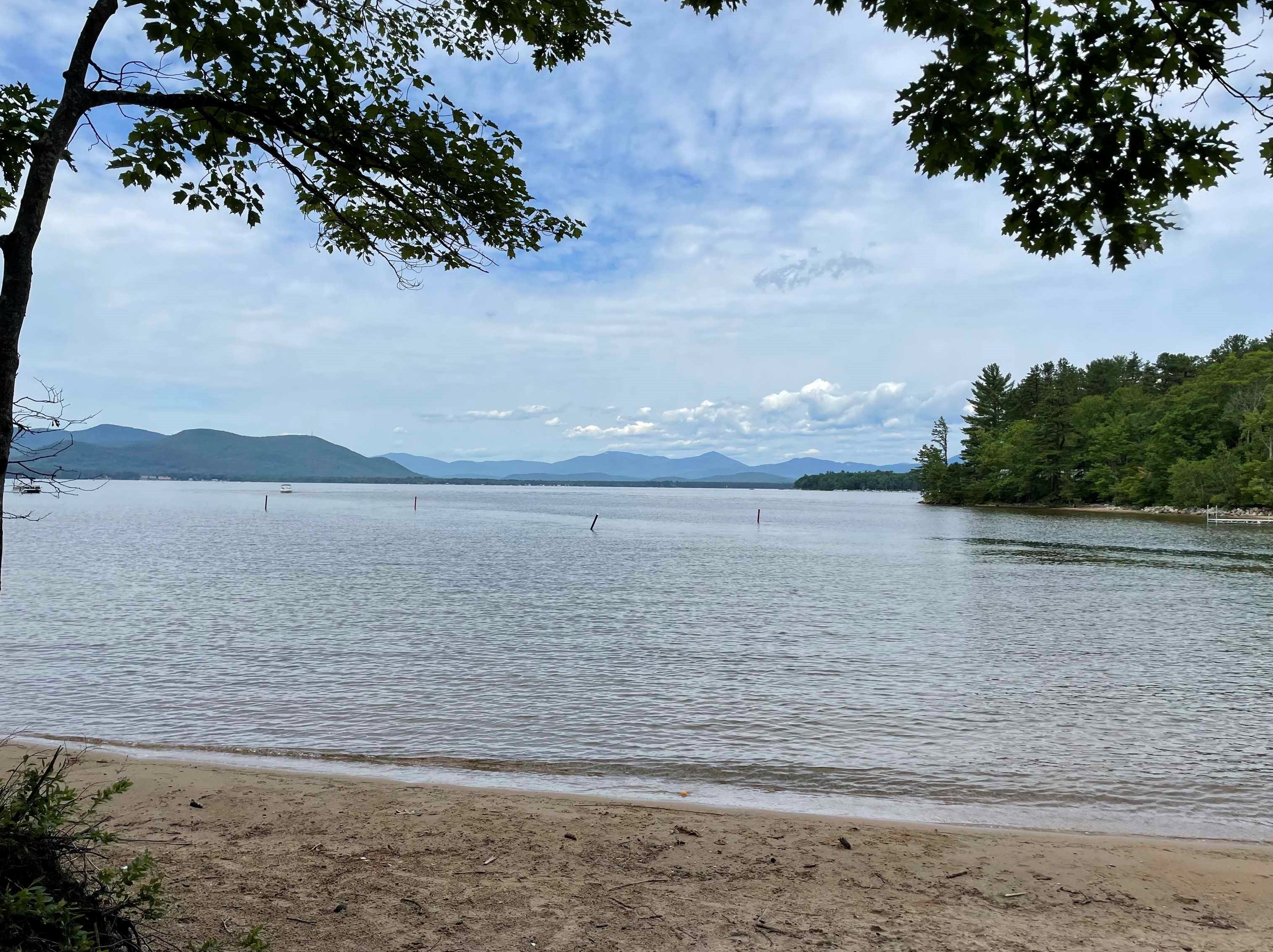 405 Route 25, Ctr Ossipee NH  03814-6401 exterior