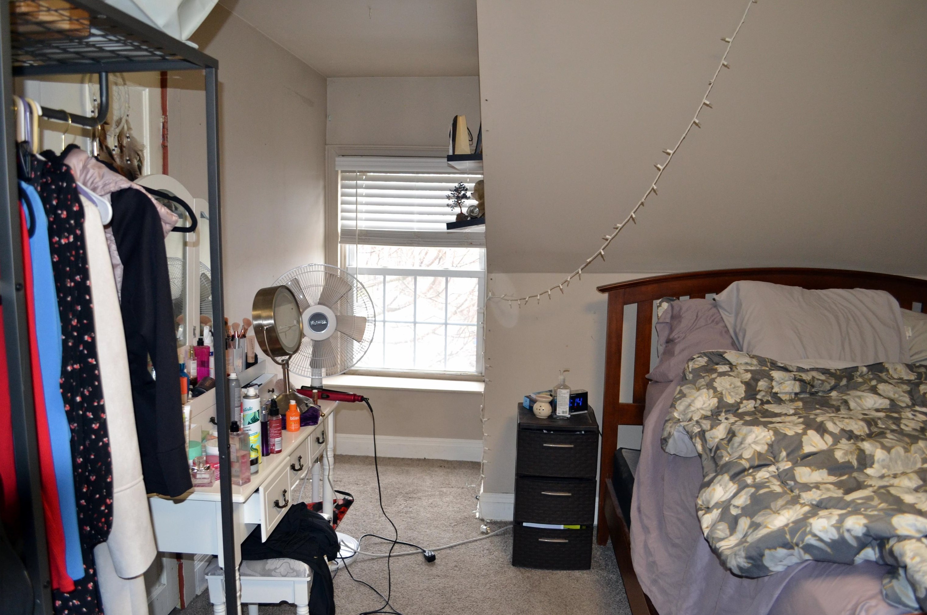 1328 Candia Rd, Manchester NH 03109-5715 exterior