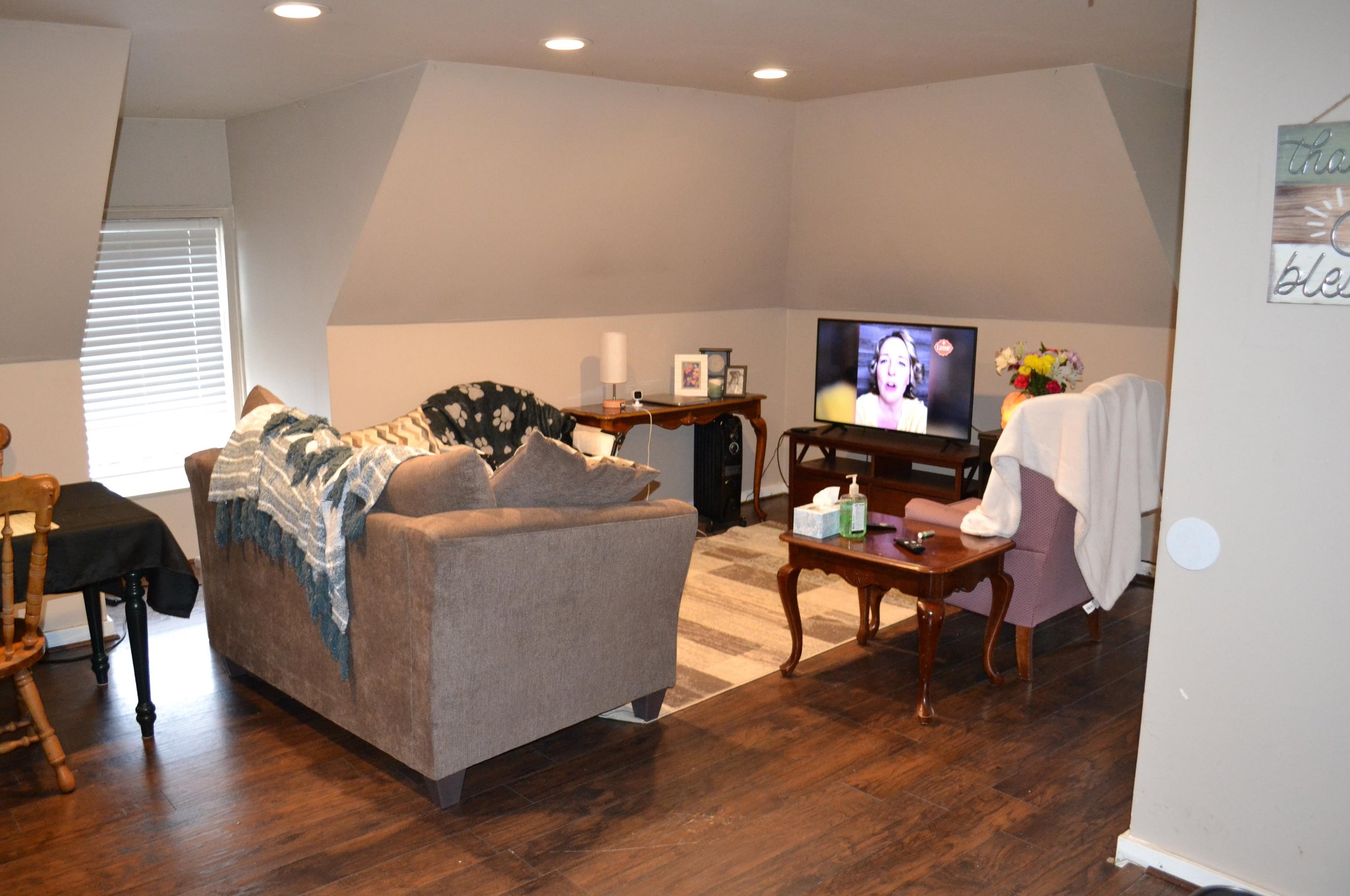 1328 Candia Rd, Manchester NH 03109-5715 exterior