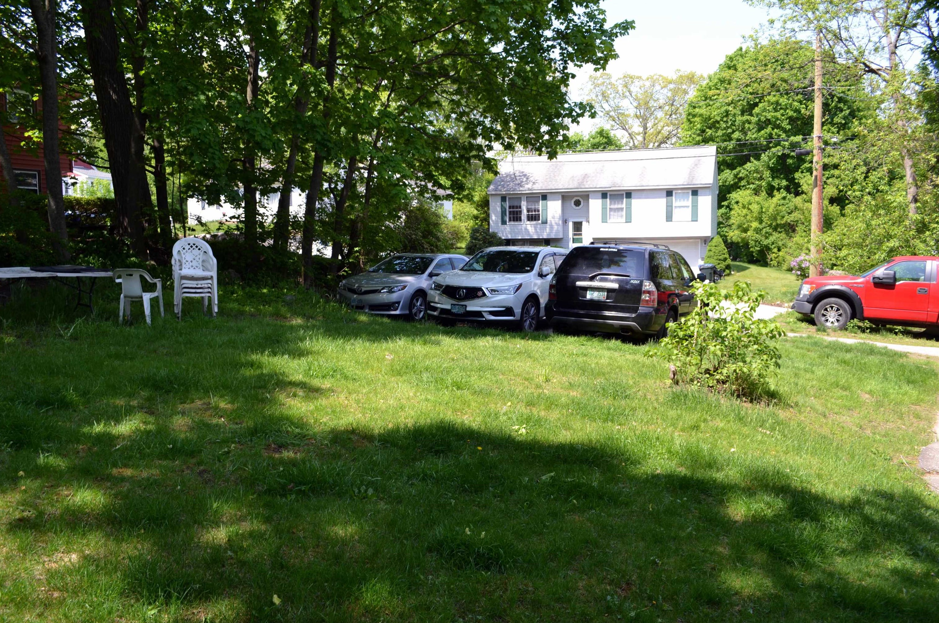 1328 Candia Rd, Manchester NH 03109-5715 exterior