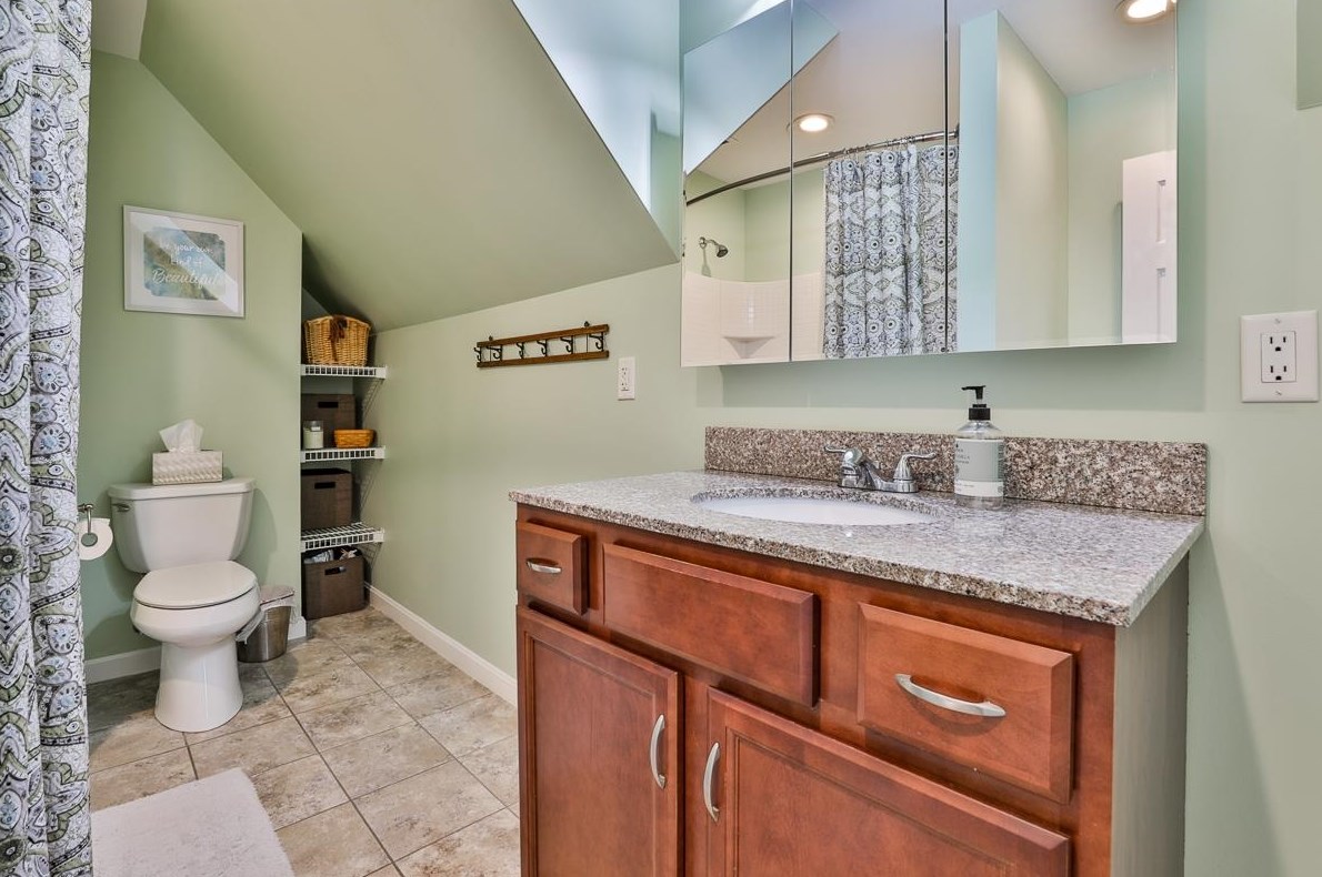 119 Woodland Ave, Manchester NH 03109-4454 exterior