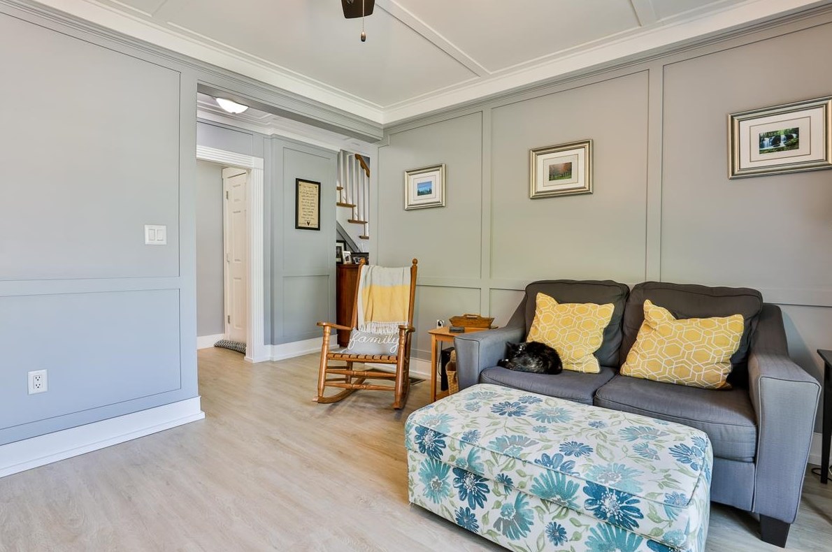 119 Woodland Ave, Manchester NH 03109-4454 exterior