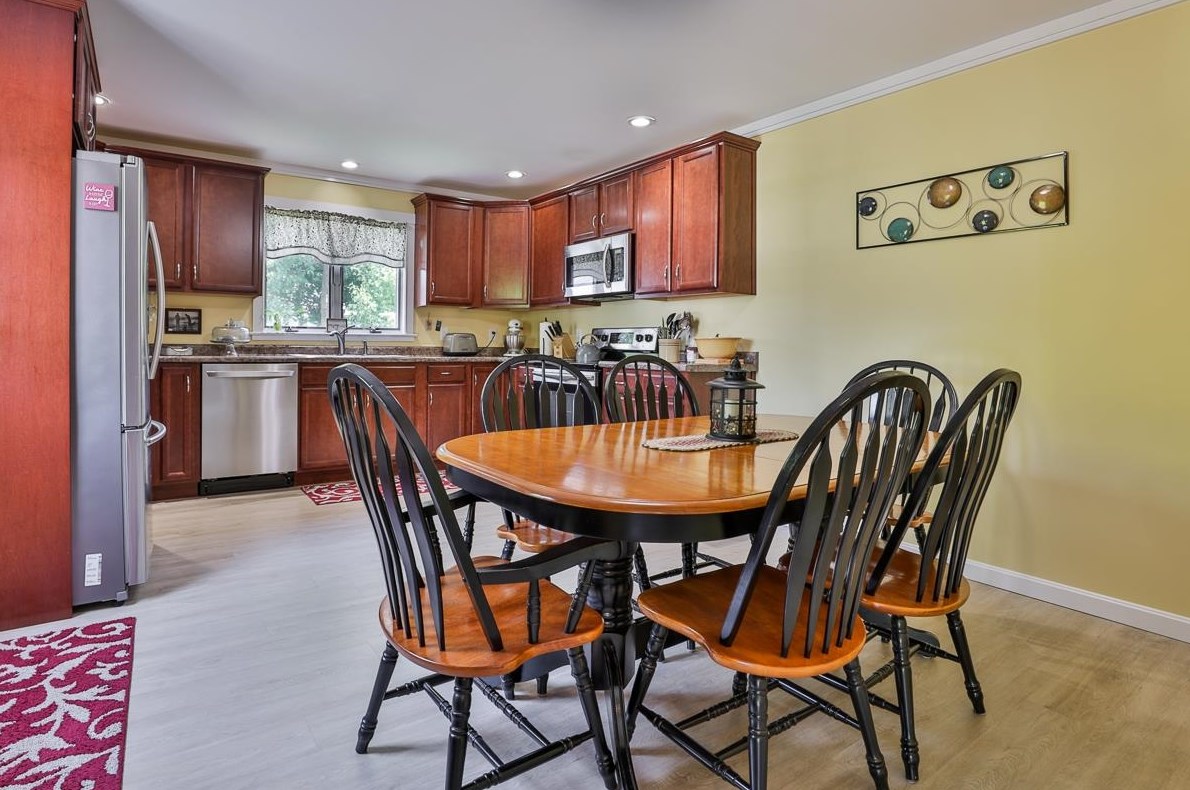 119 Woodland Ave, Manchester NH 03109-4454 exterior