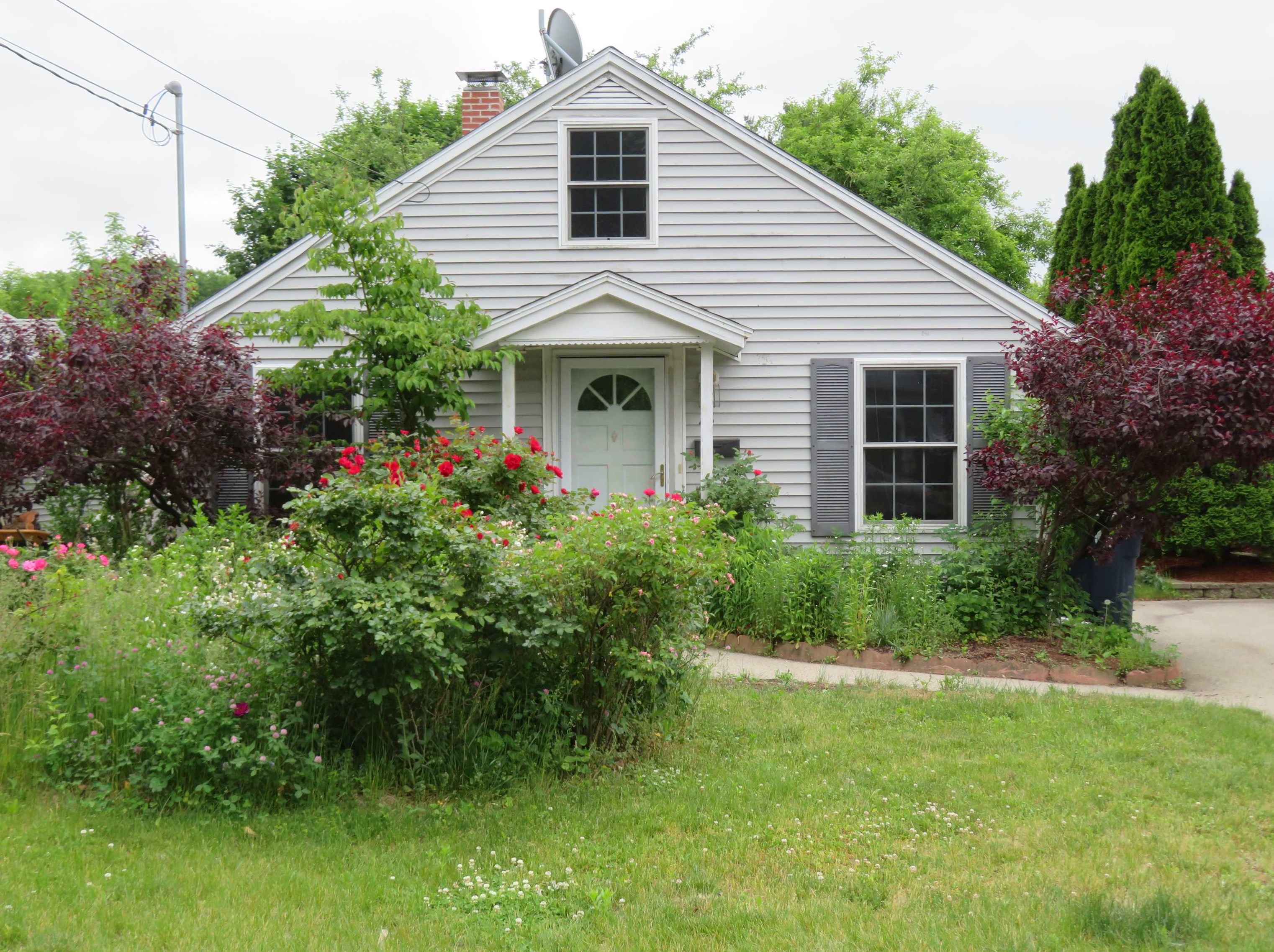 26 Underhill, Nashua, NH 03060