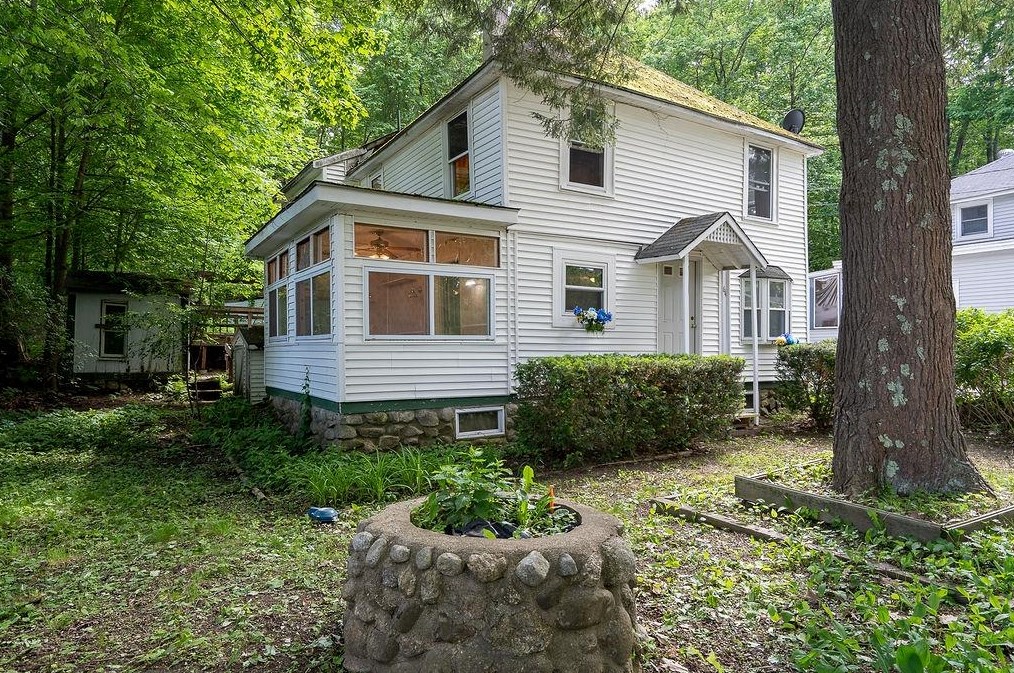 64 Broadway, Amherst, NH 03031