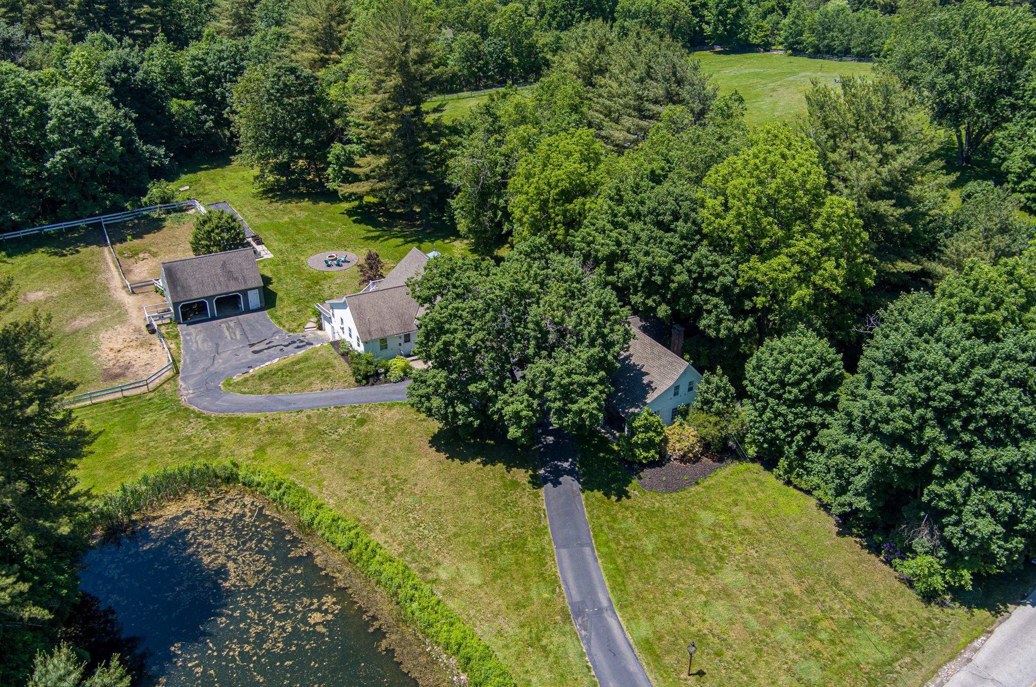 4 Mack Hill Rd, Amherst, NH 03031