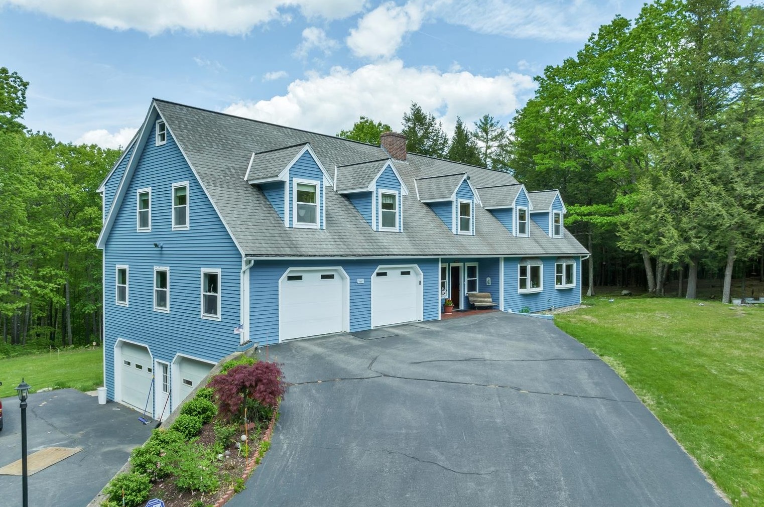 10 Sleepy Hollow Rd, Meredith, NH 03253-5308