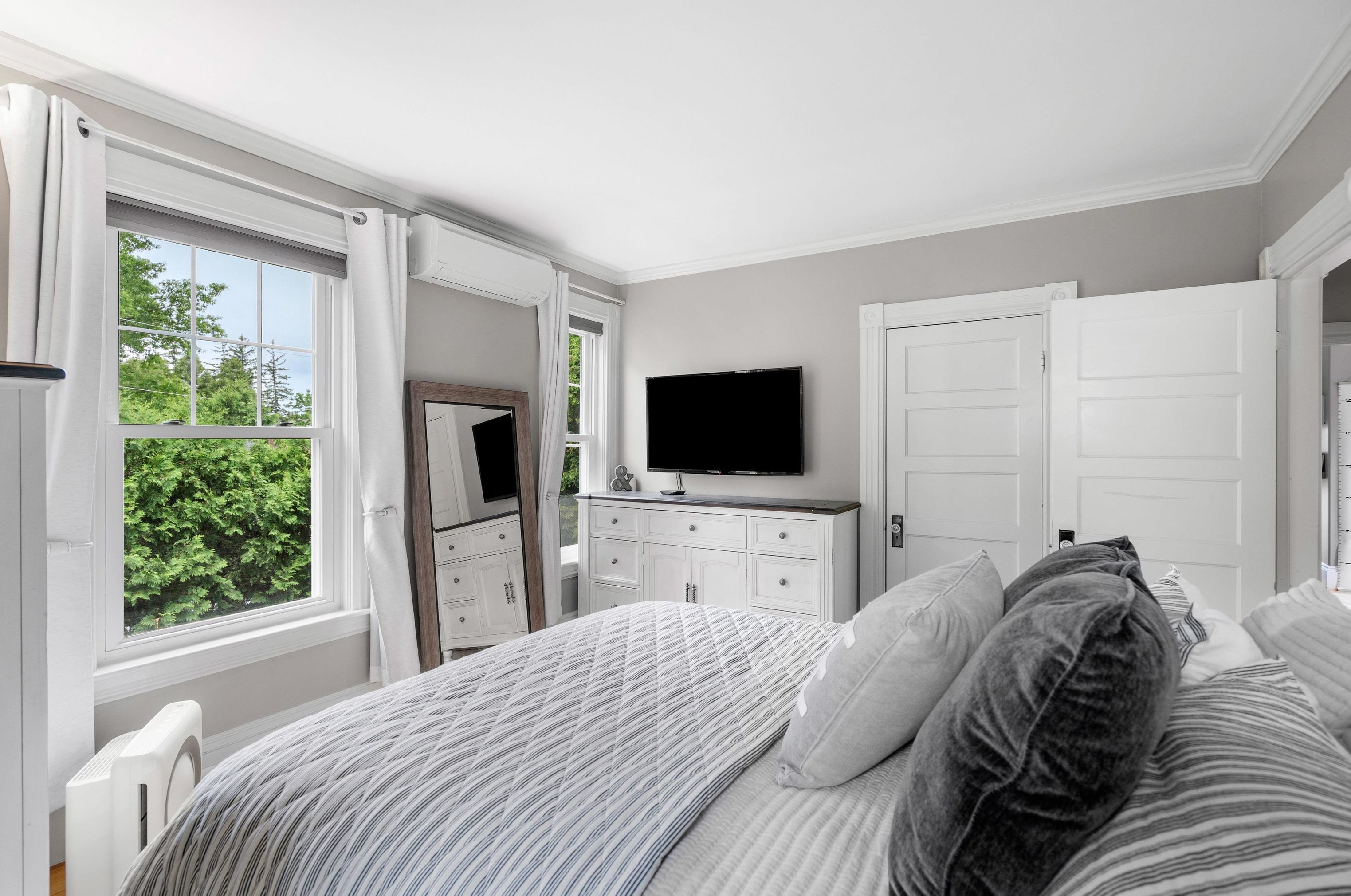 540 River Rd, Manchester NH 03104-1955 exterior