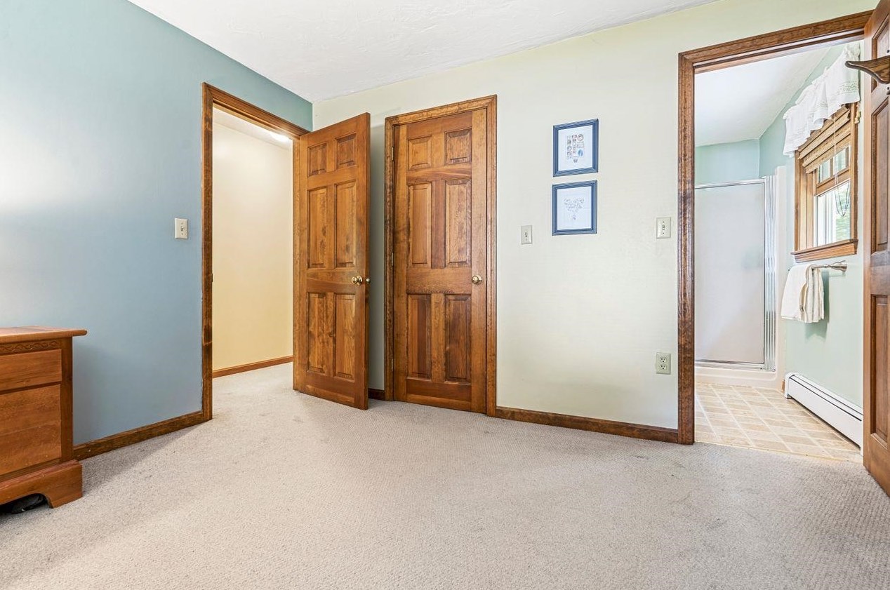 7 Erik St, Merrimack NH 03054-4572 exterior