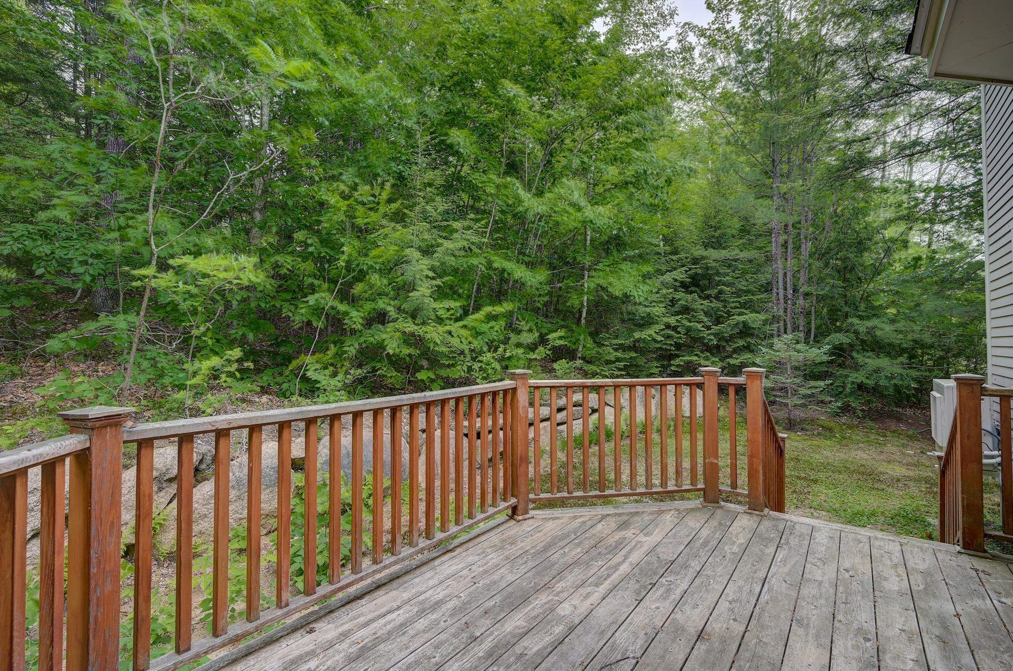 292 Grandview Rd, Albany, NH 03818