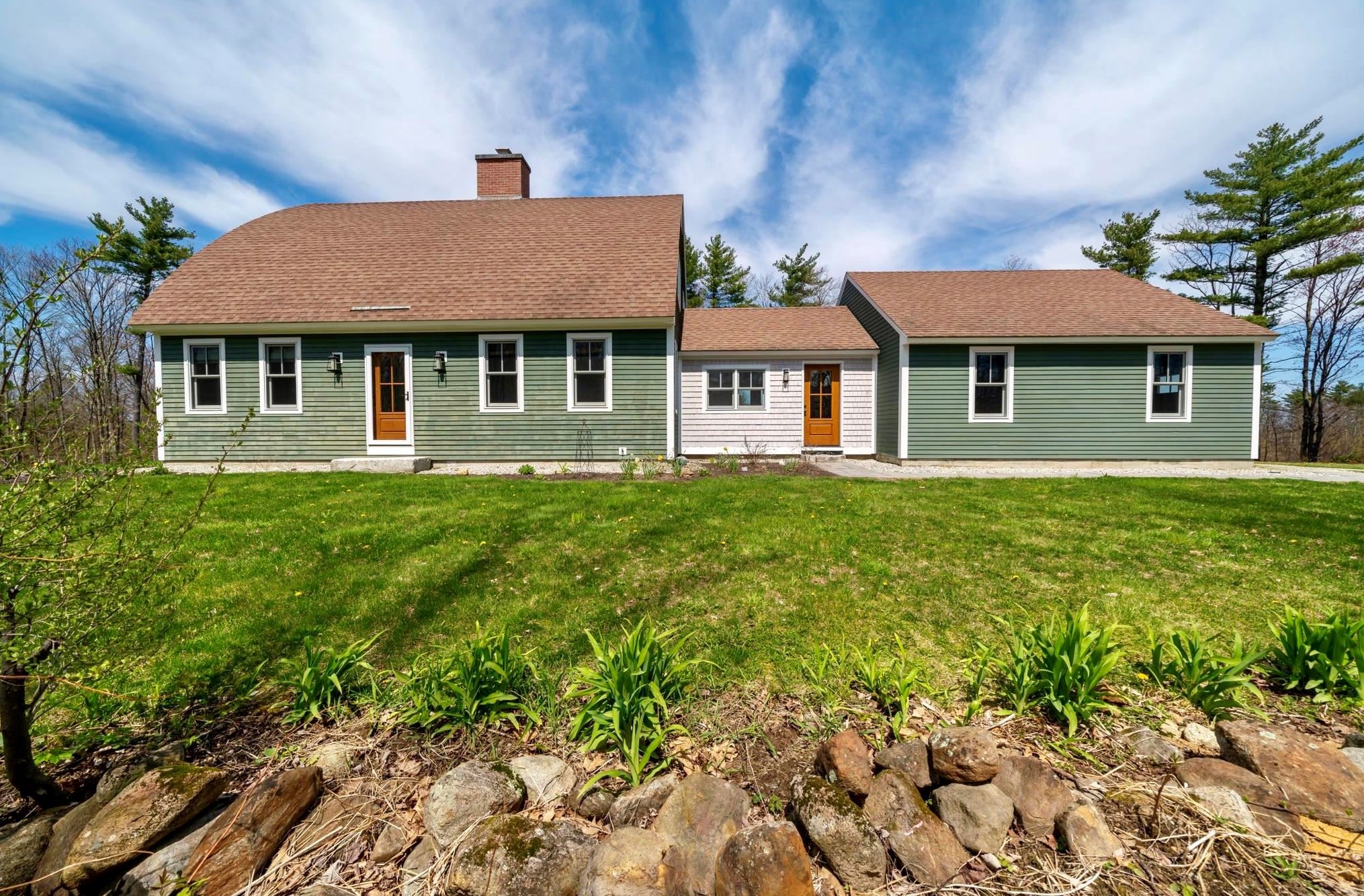 687 Mountain Rd, Lyndeborough, NH 03082-5720