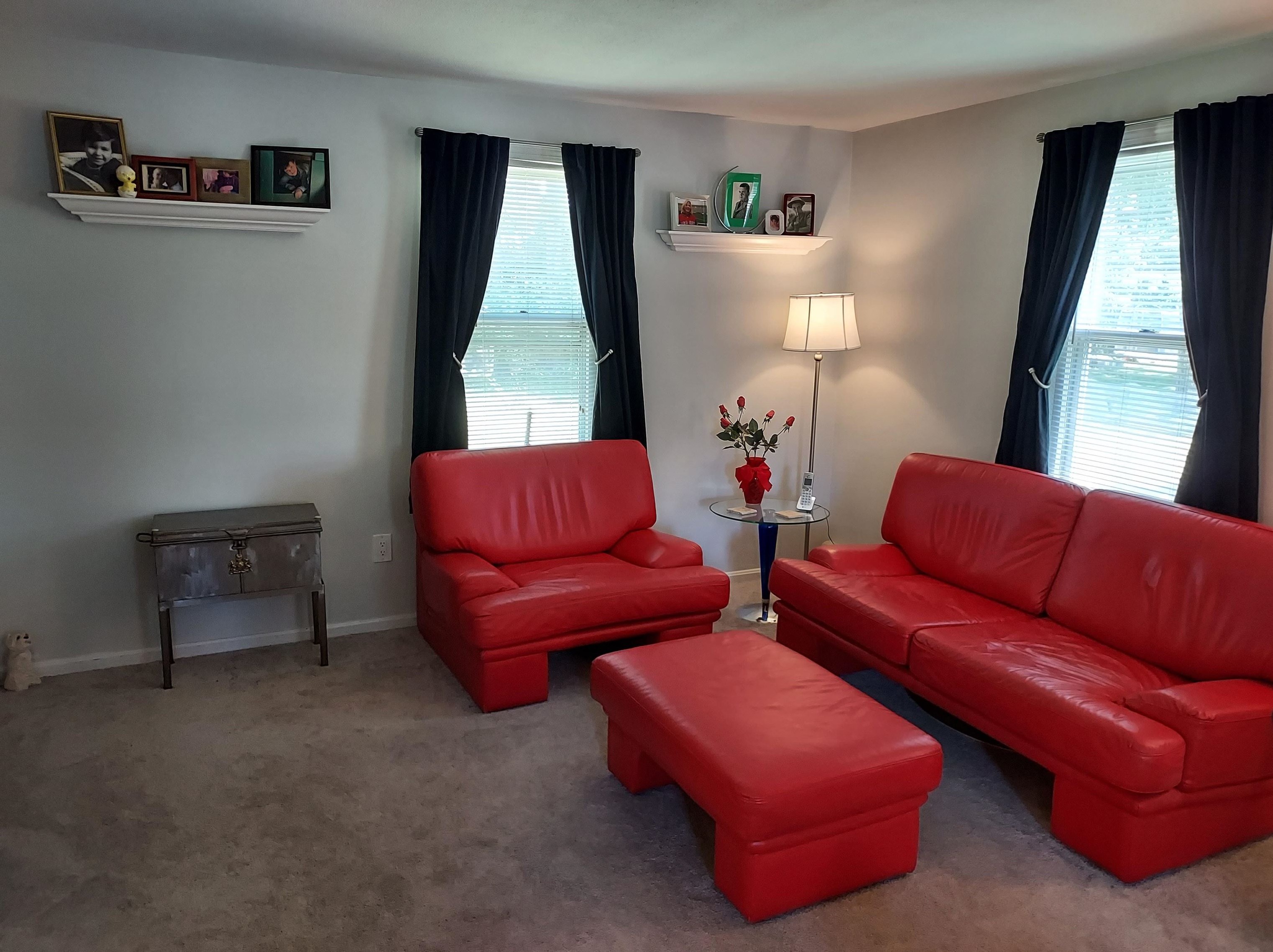 5 Greenwich Dr, Merrimack NH 03054-3027 exterior