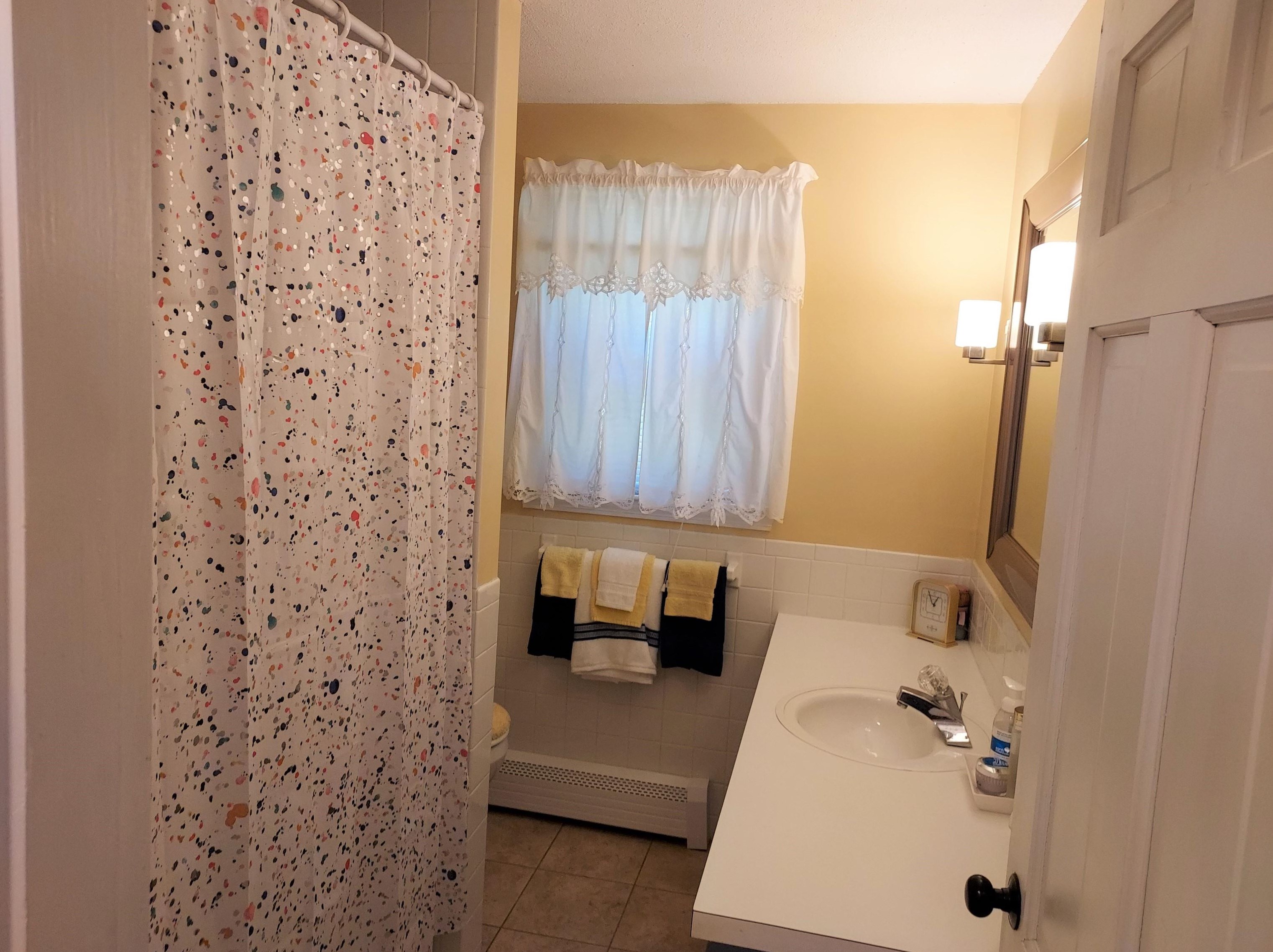 5 Greenwich Dr, Merrimack NH 03054-3027 exterior