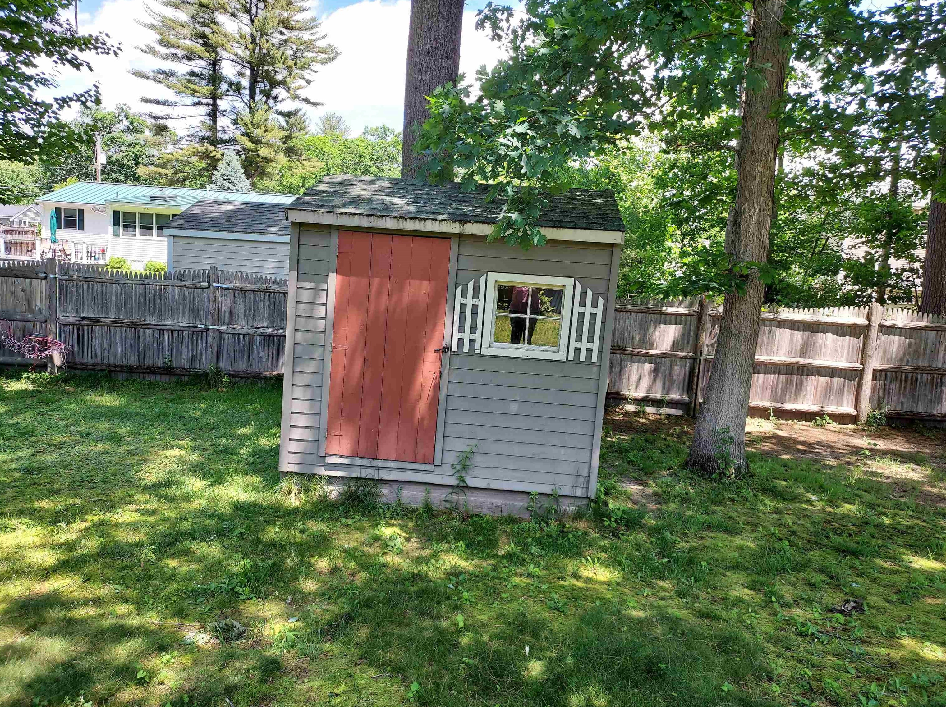 5 Greenwich Dr, Merrimack NH 03054-3027 exterior