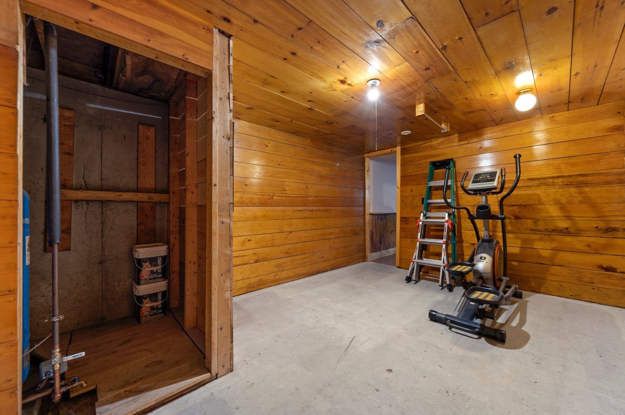 81 Ramblewood Pl, Newbury NH 03255-6107 exterior