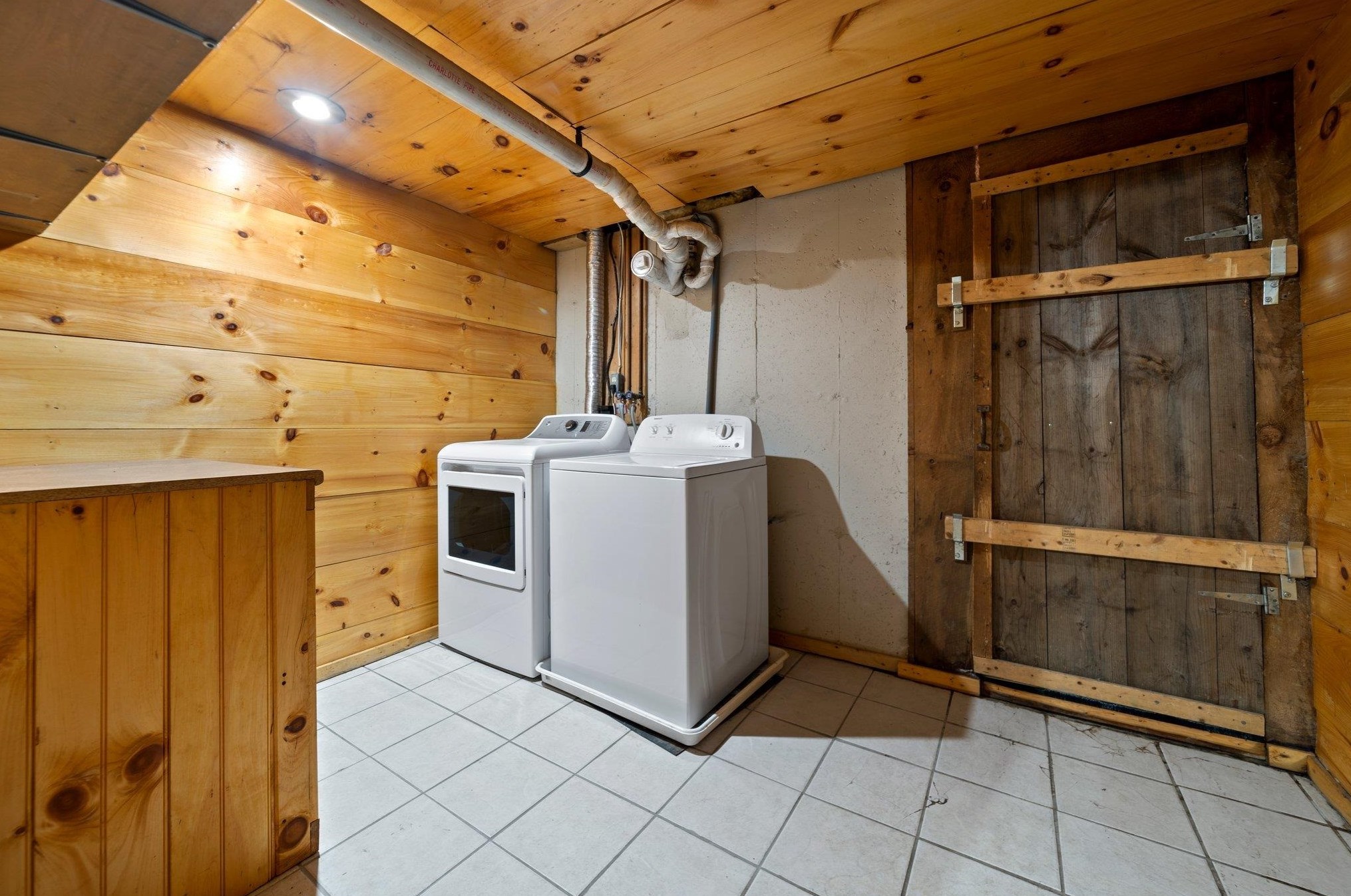 81 Ramblewood Pl, Newbury NH 03255-6107 exterior