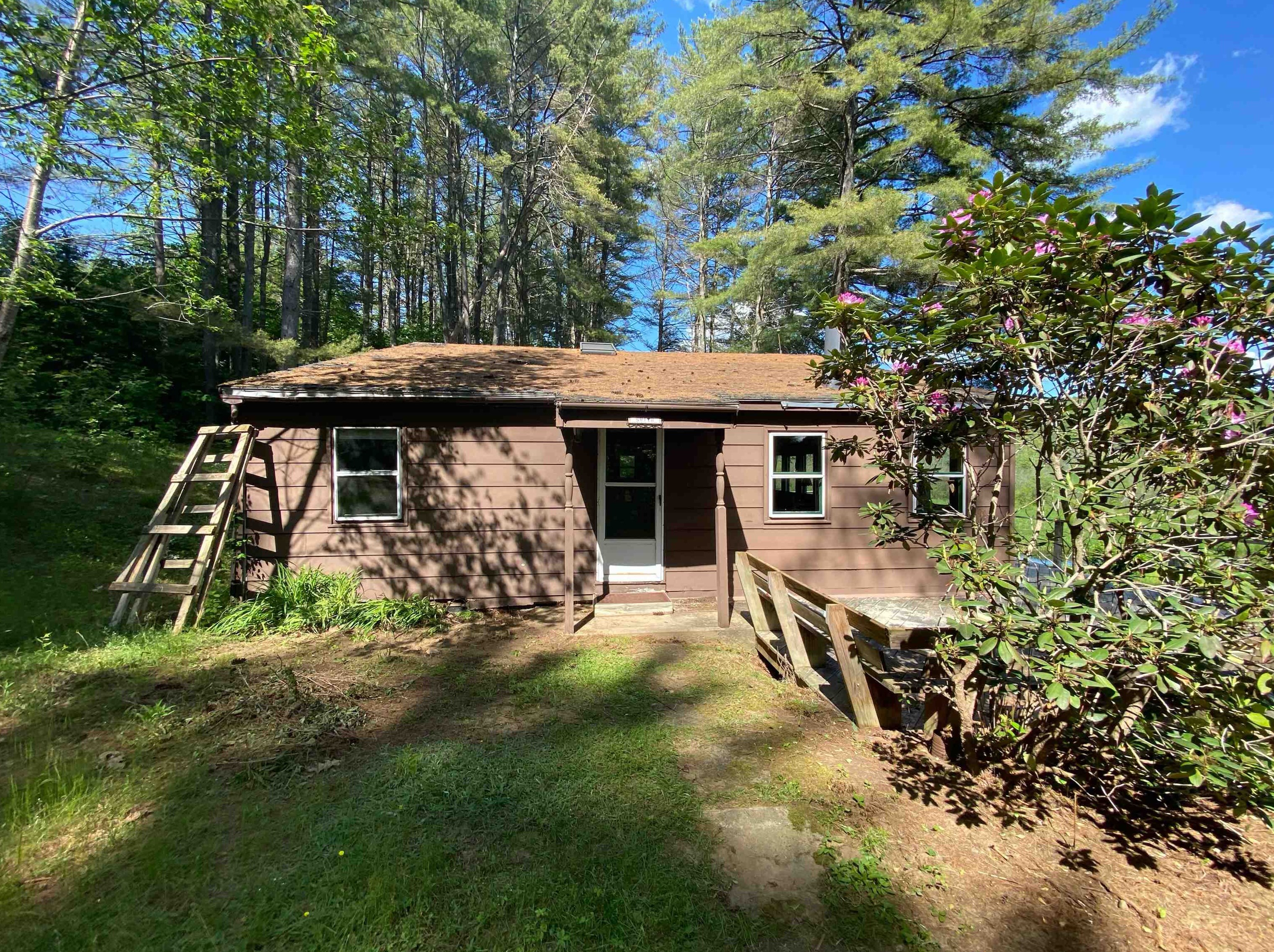 37 Hermit Woods Rd, Sanbornton, NH 03269