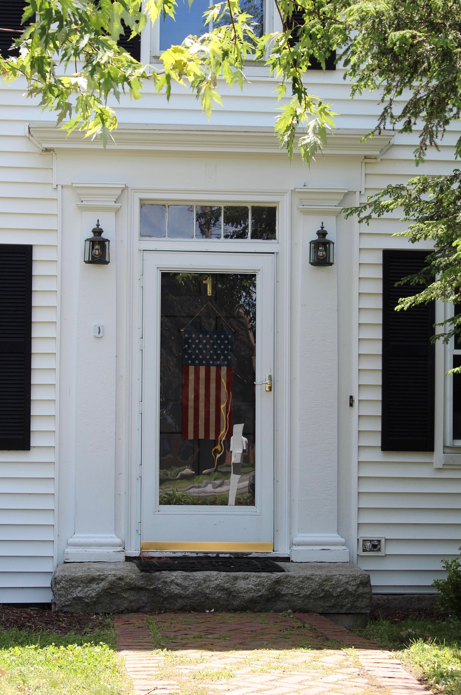 1 Carr Ct, Goffstown, NH 03045