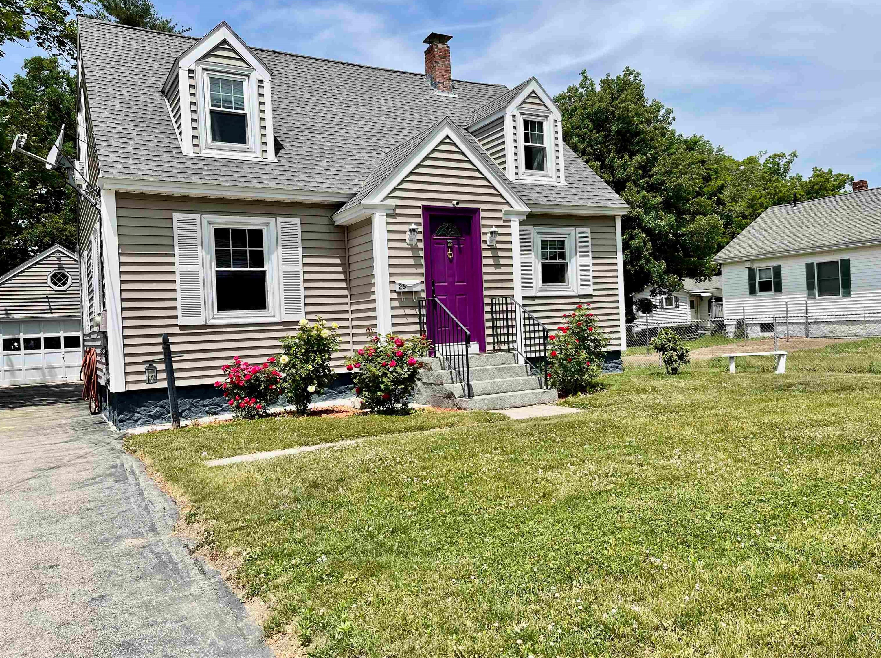 25 Dunstable Rd, Nashua, NH 03060