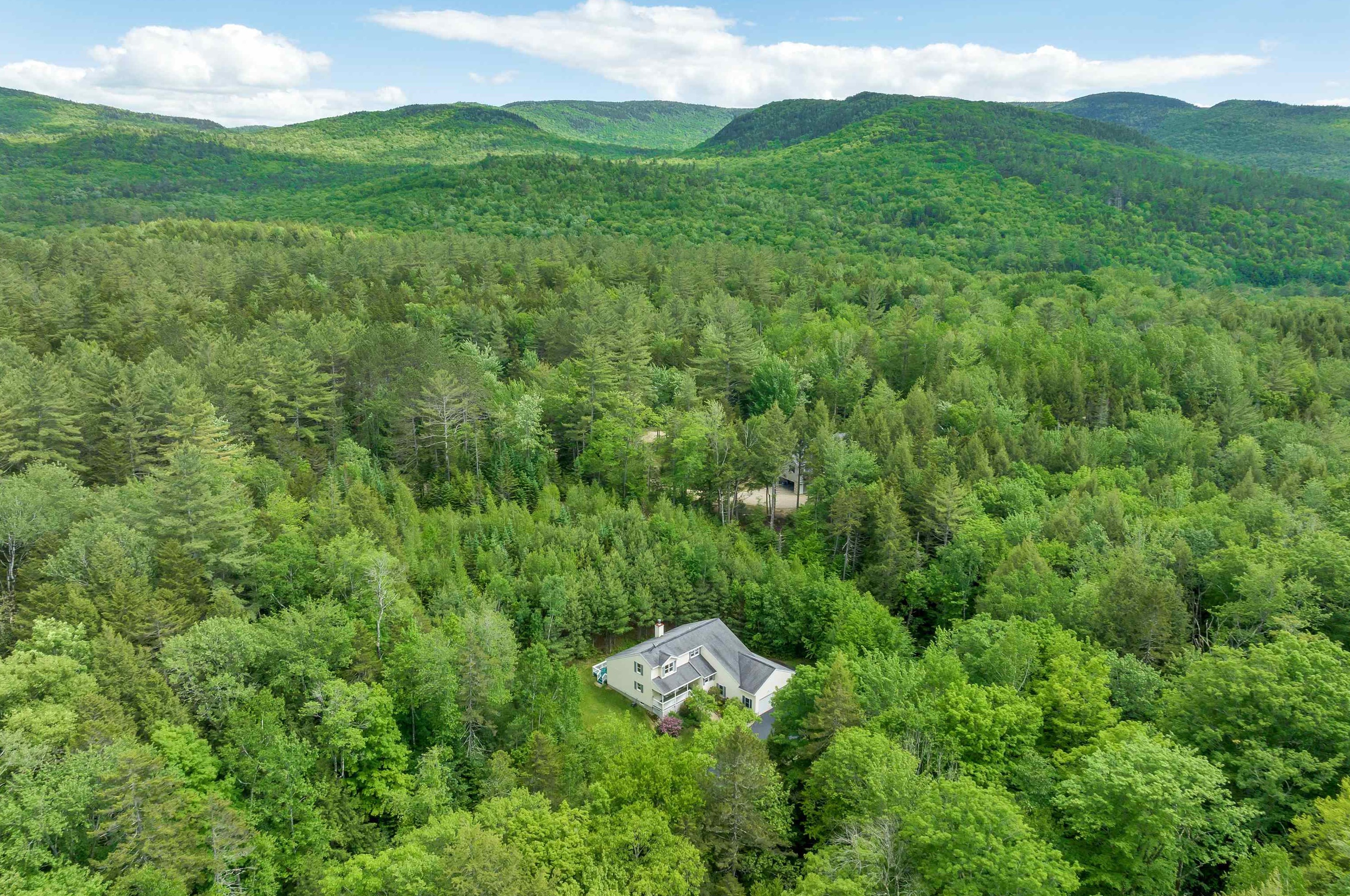 792 Upper Mad River Rd, Ellsworth, NH 03285
