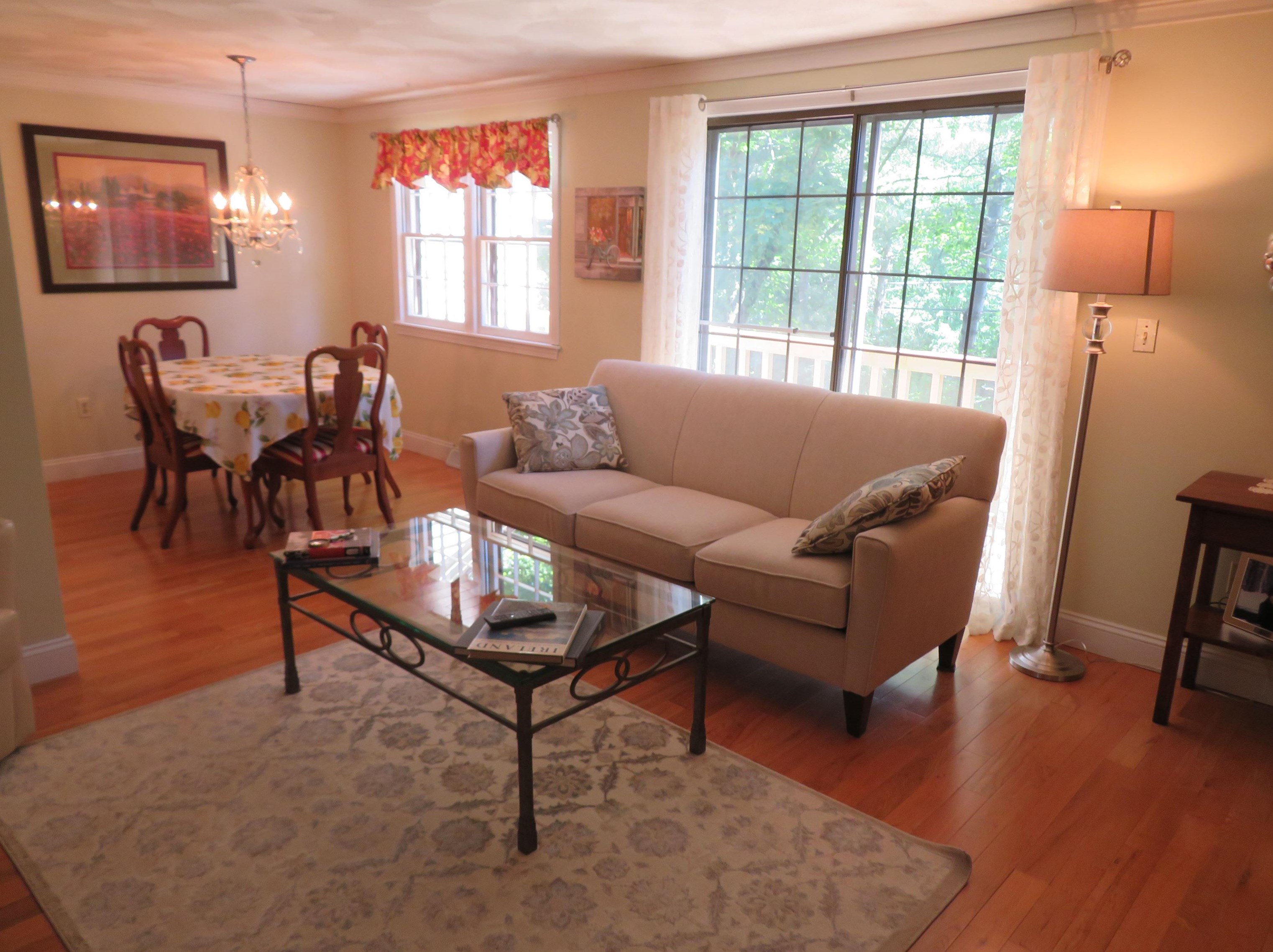 1 Apache Way, Tewksbury MA 01876-4617 exterior