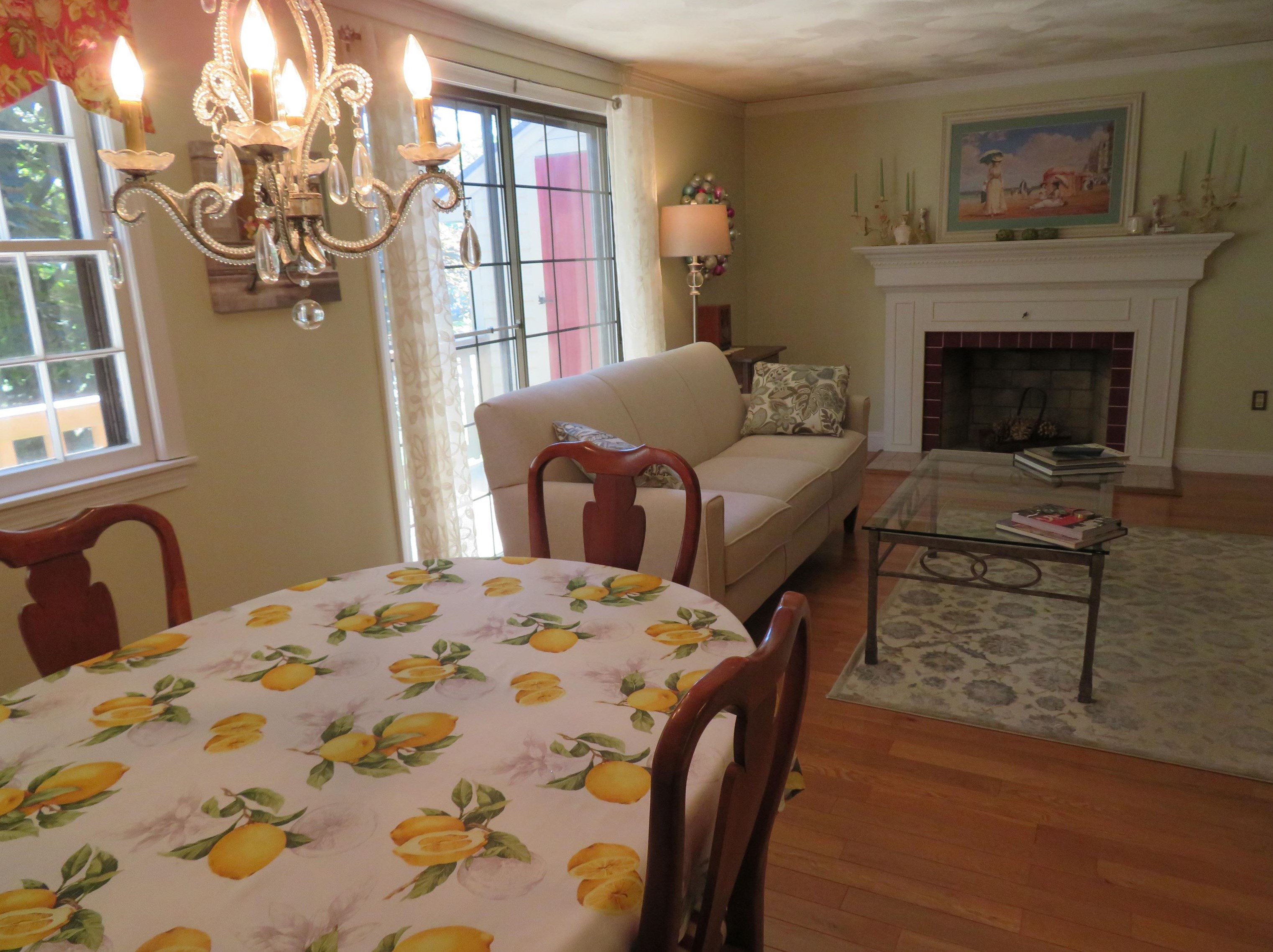 1 Apache Way, Tewksbury MA 01876-4617 exterior