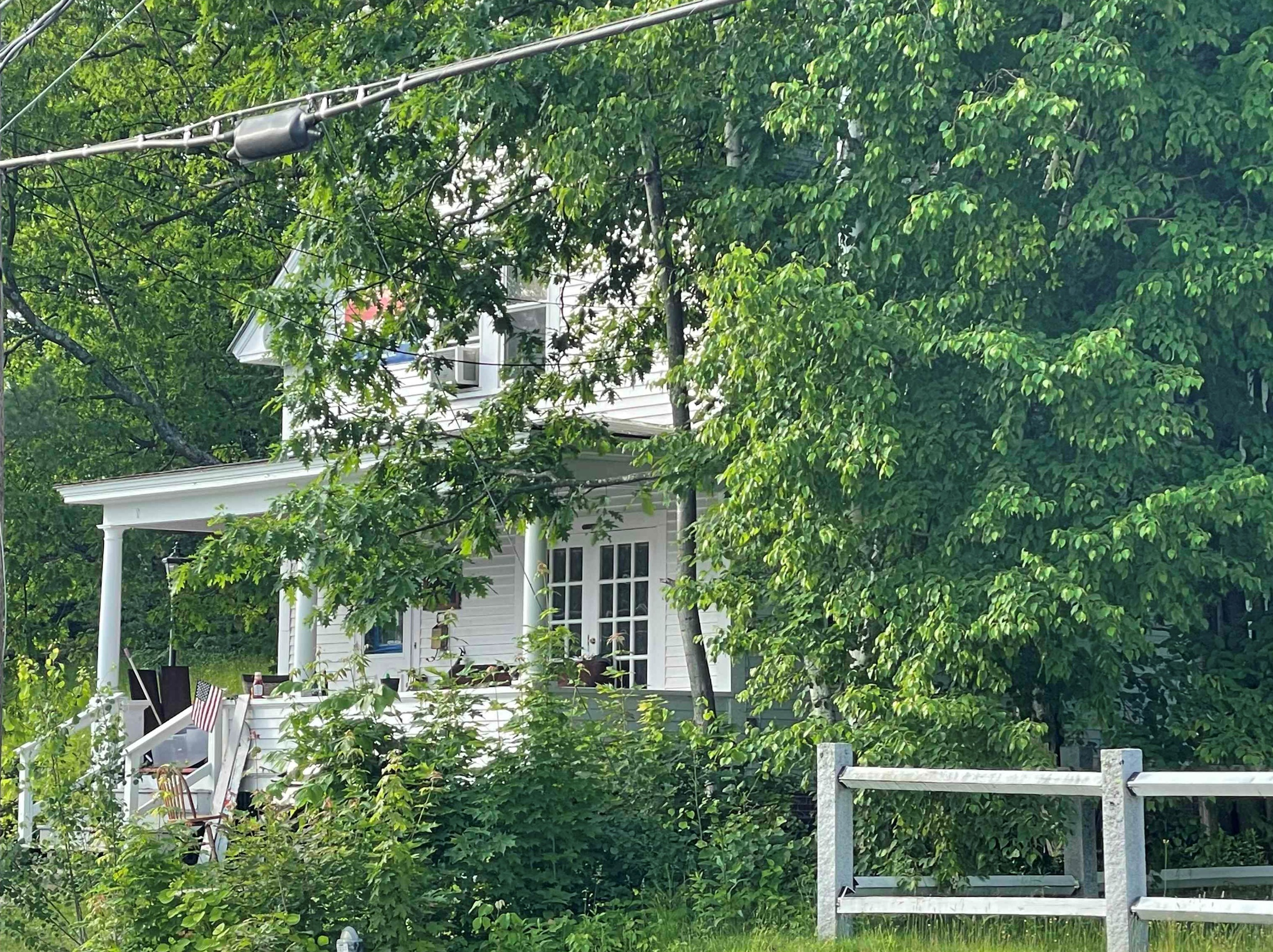 23 High St, Bridgewater NH 03222-3136 exterior