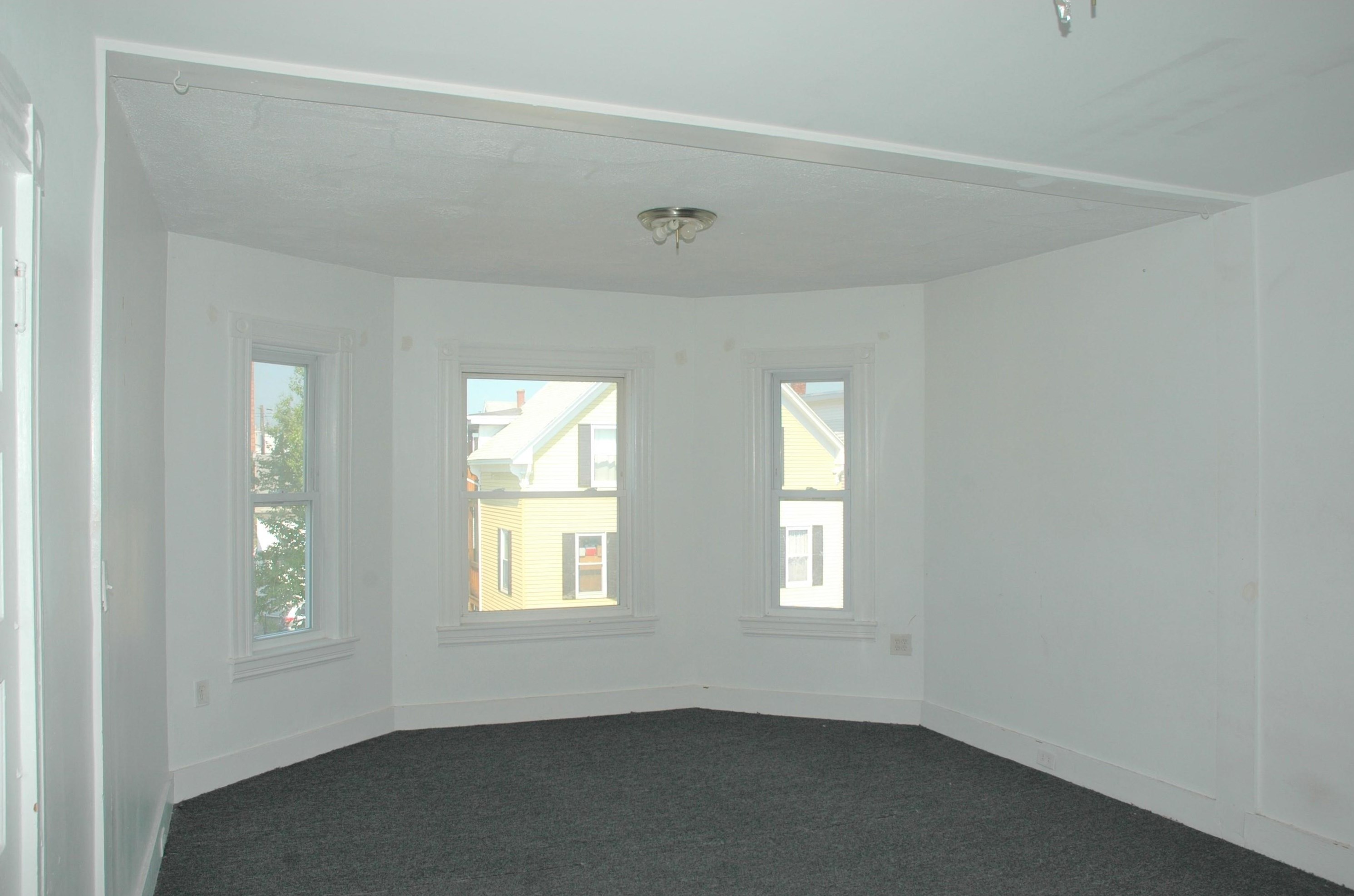 495 Dubuque St, Manchester, NH 03102