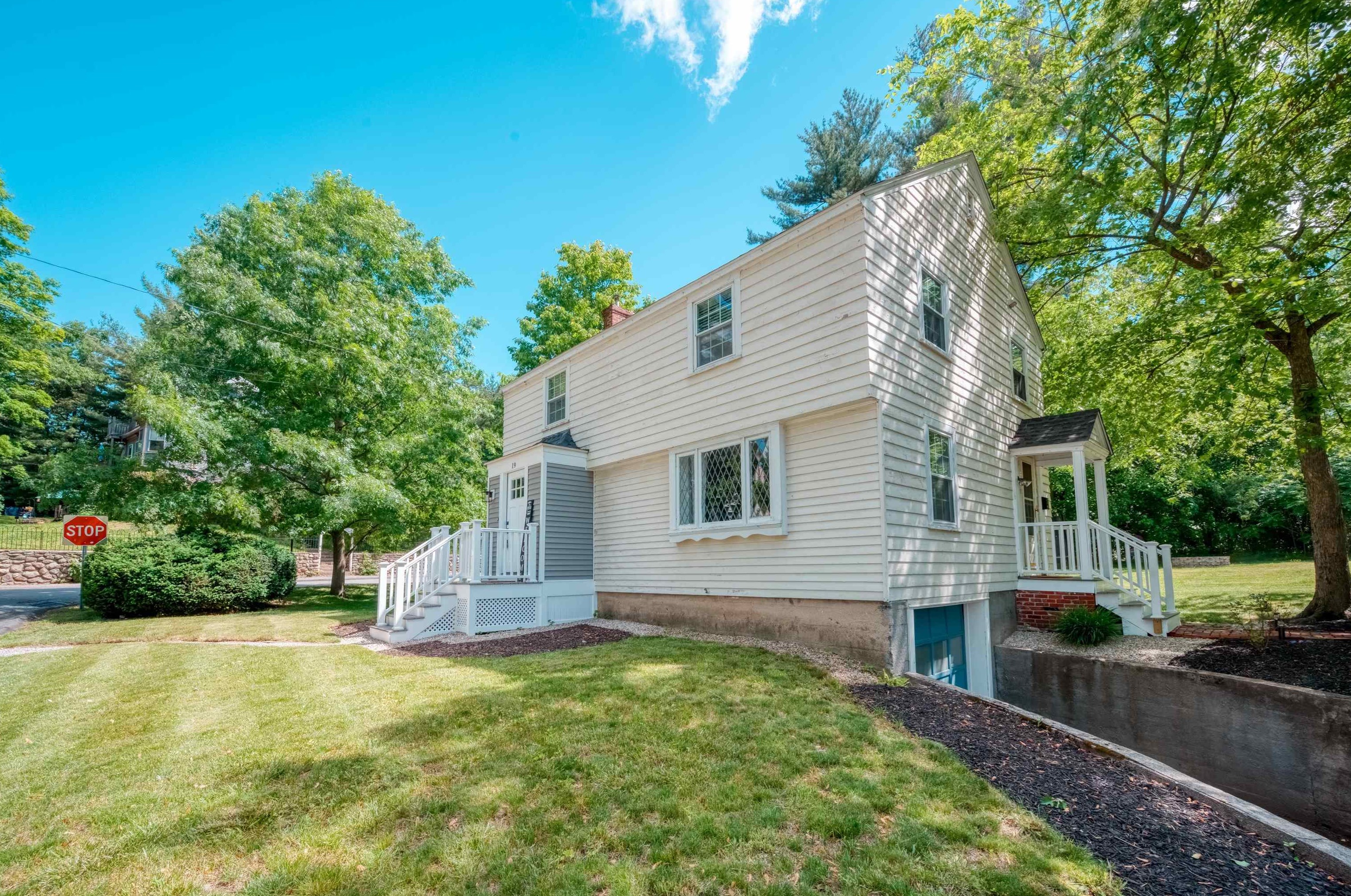 19 Boyd Rd, Derry, NH 03038