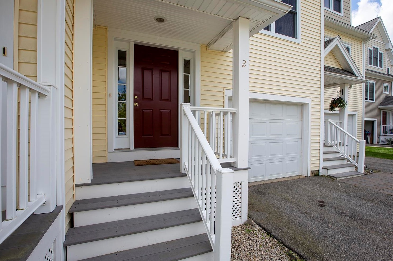 131 Court St #2, Kensington, NH 03833