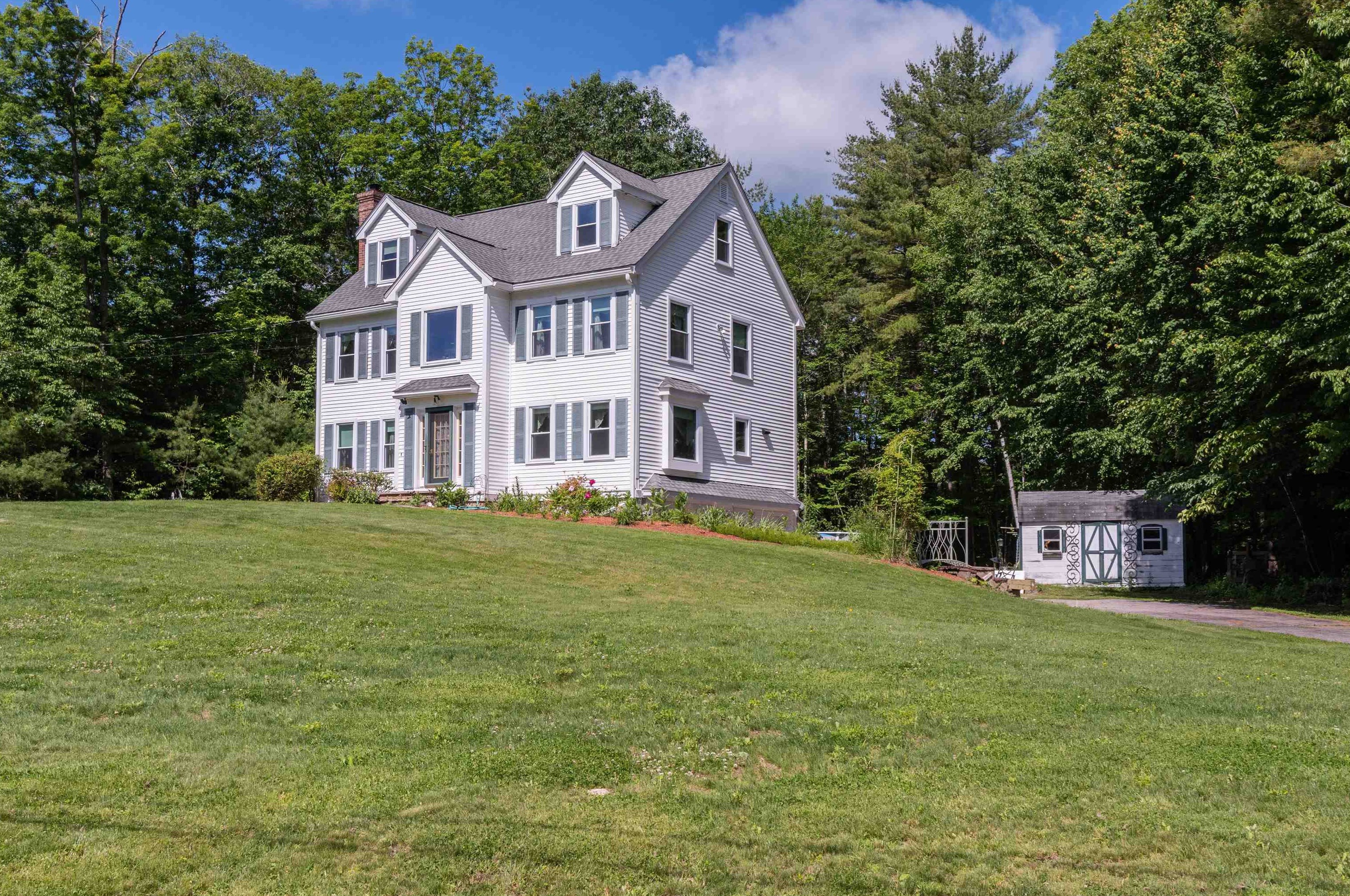 3 Greenwood Ext, Raymond, NH 03077