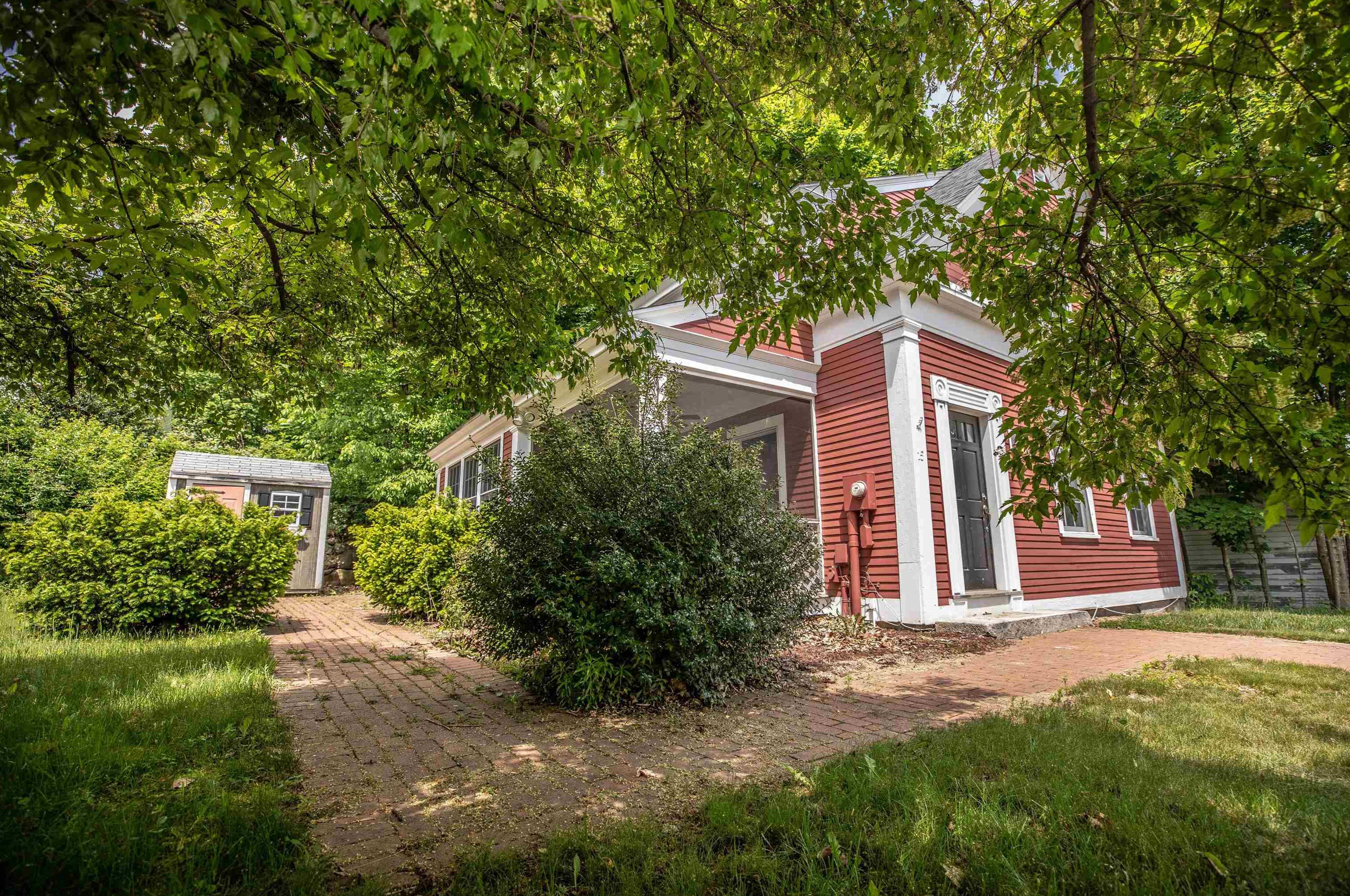 15 Main St, New Ipswich, NH 03071