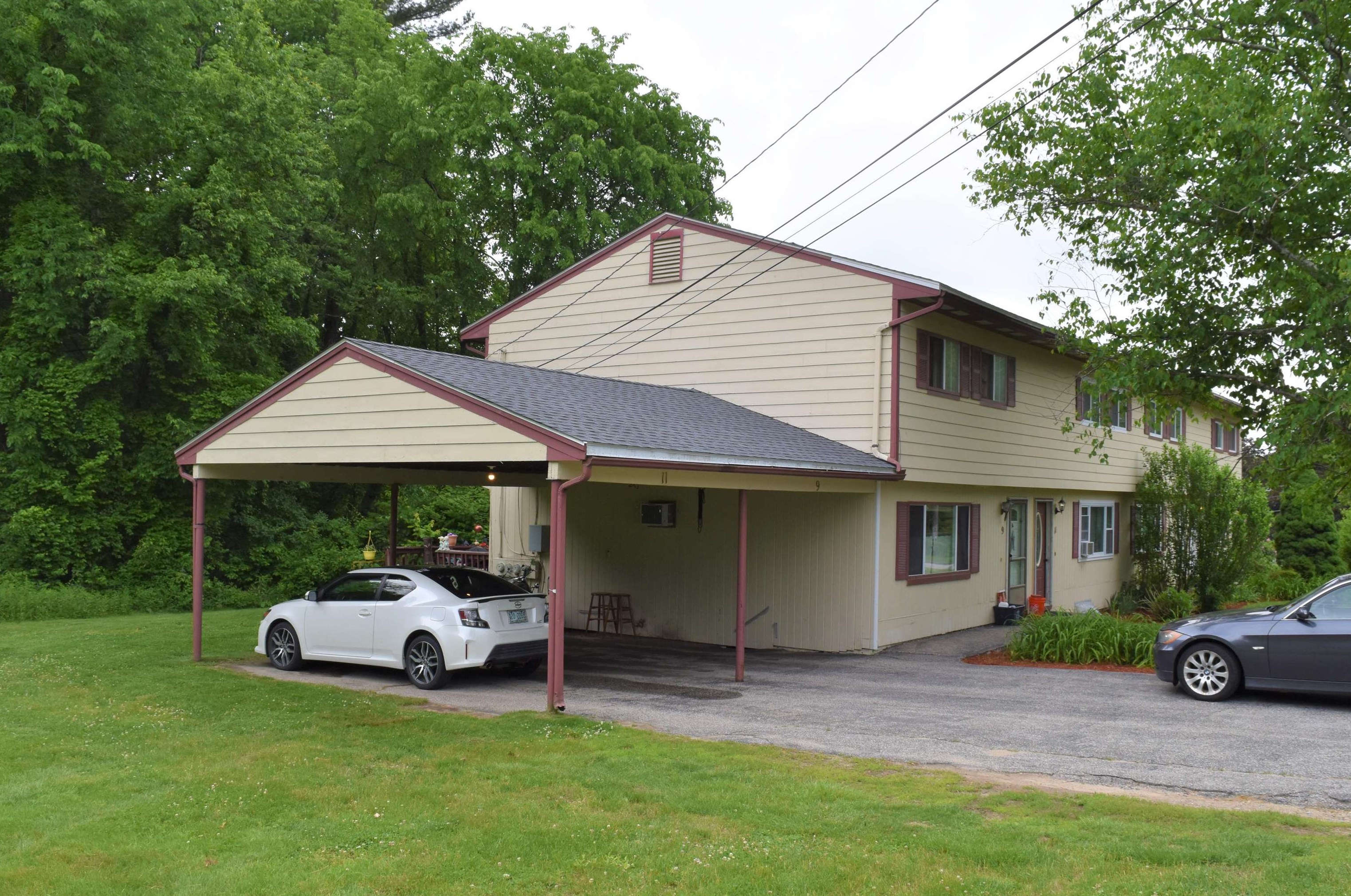 11 Oliver Dr, Hudson, NH 03051