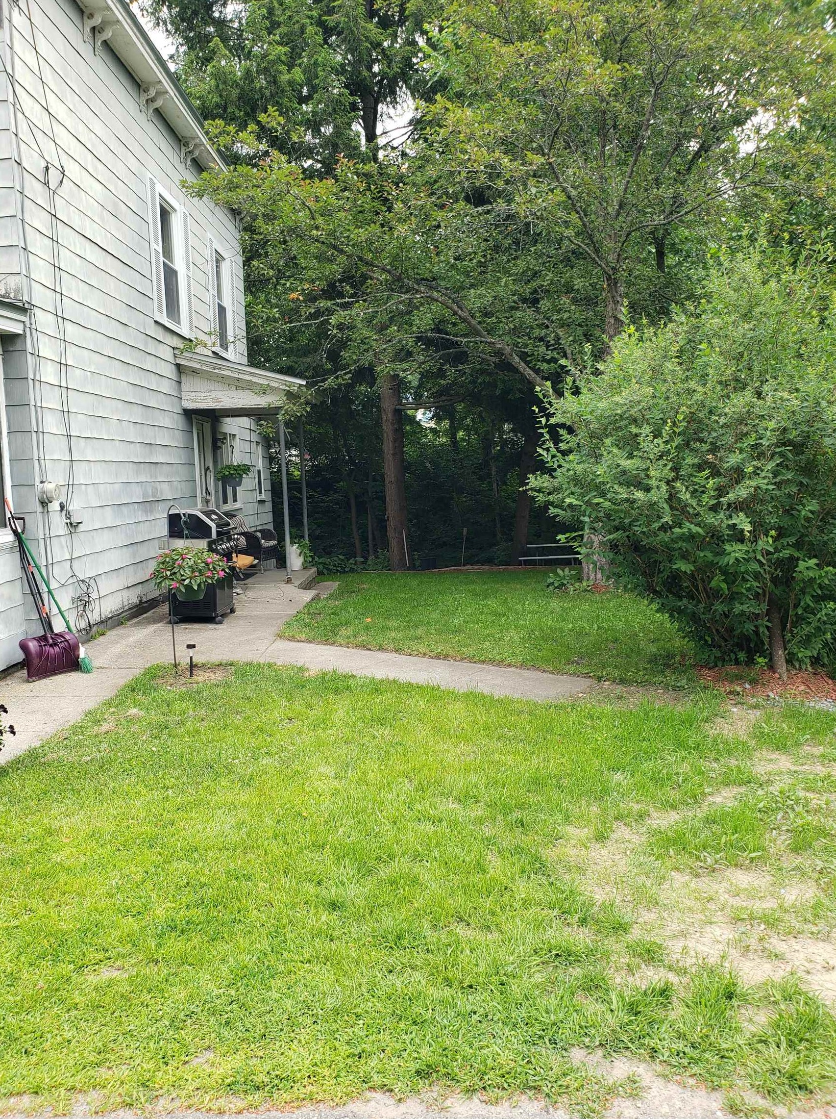21 Skinner St, Unity, NH 03743