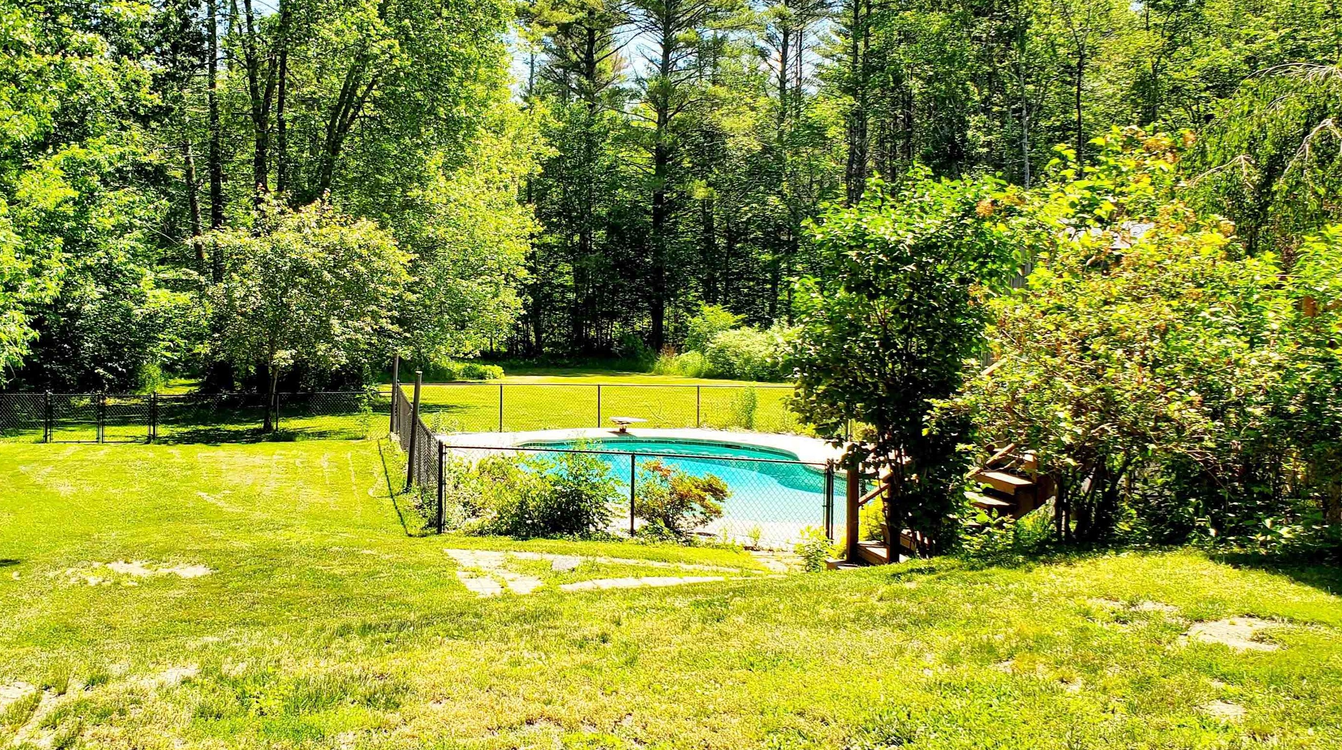 13 Oak Ridge Rd, Kensington, NH 03833
