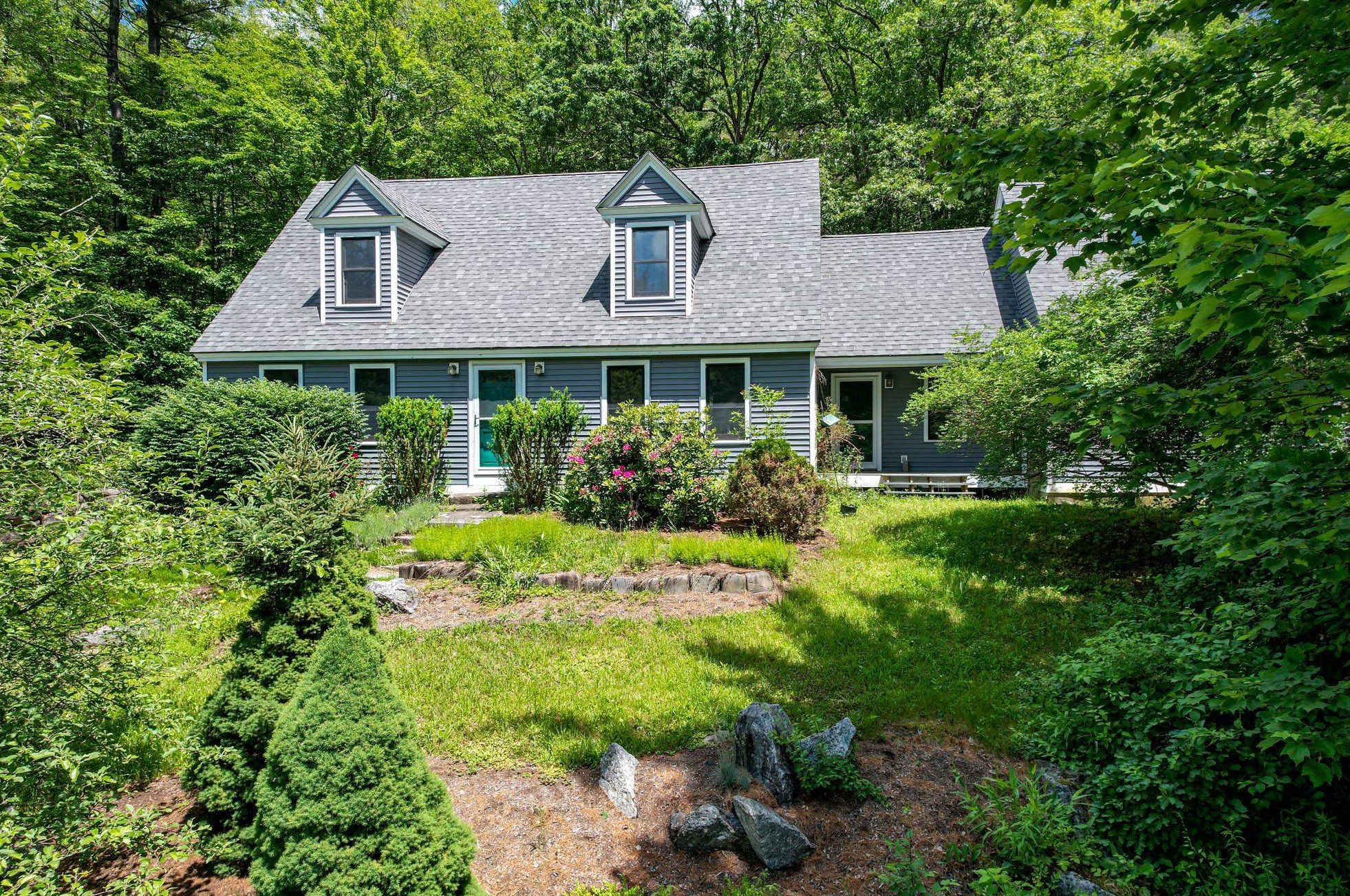 227 Foster Hill Rd, Henniker, NH 03242