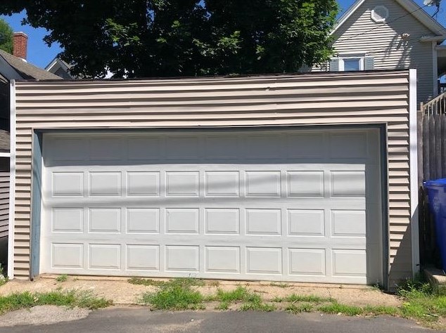 83 Sagamore St, Manchester NH  03104-3662 exterior