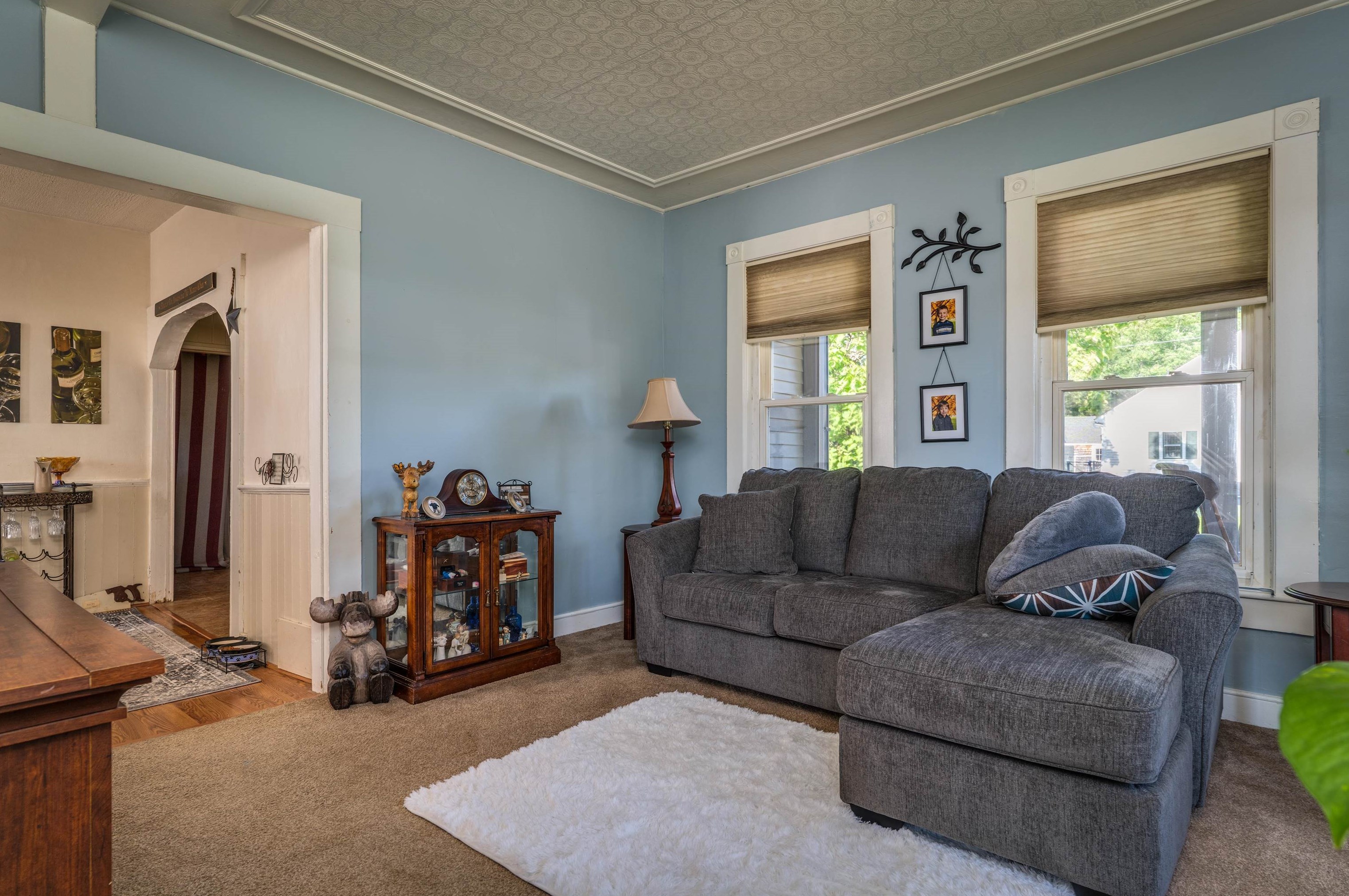 8 Main St, Raymond, NH 03077