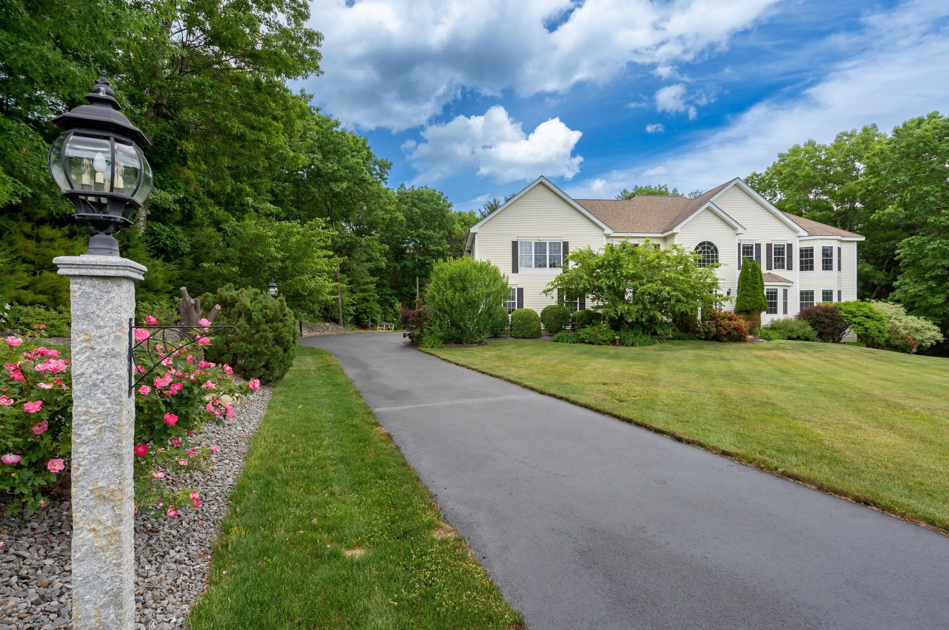 119 Mulberry Ln, Pelham, NH 03076