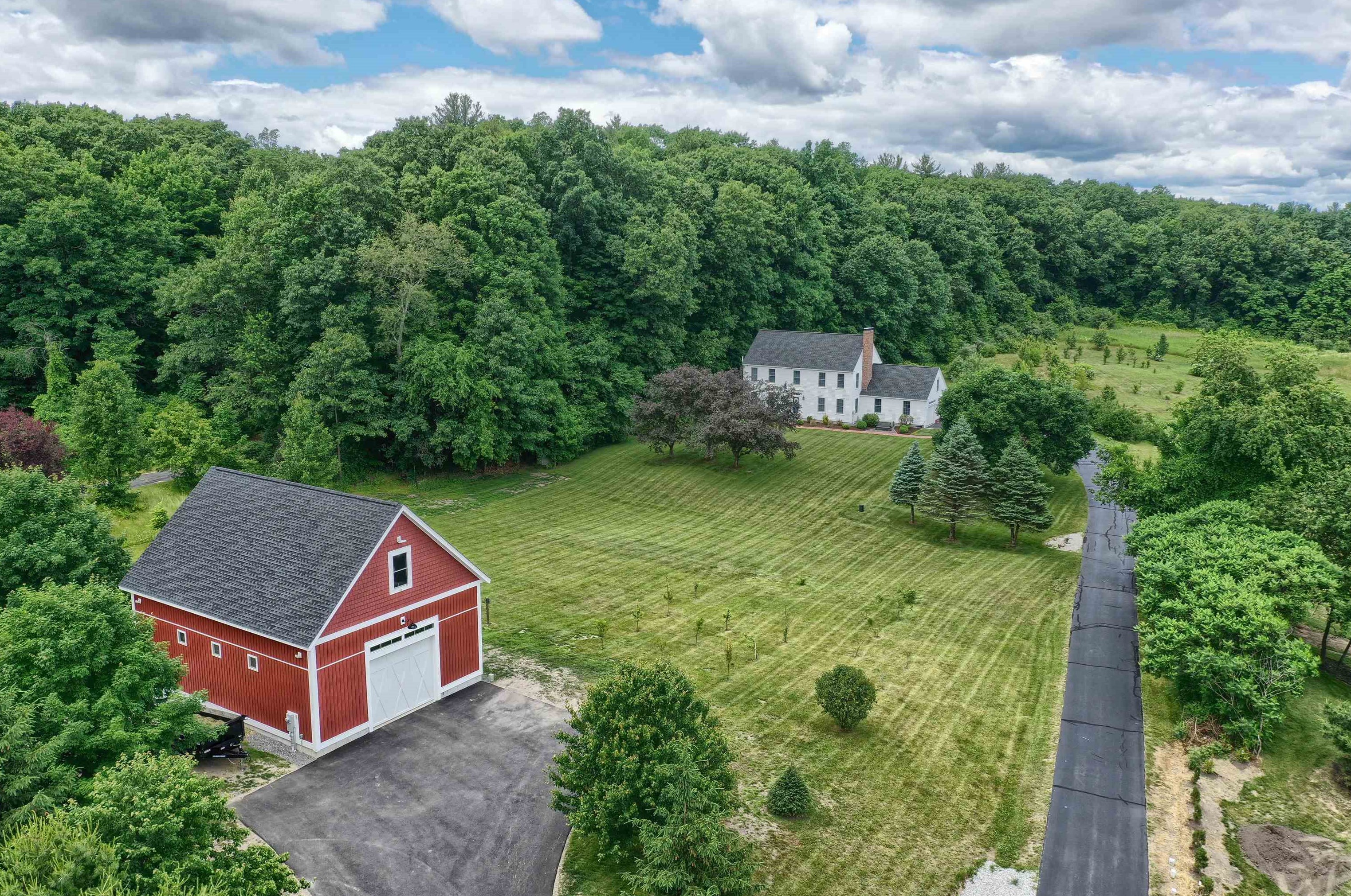 156 Broad St, Hollis, NH 03049