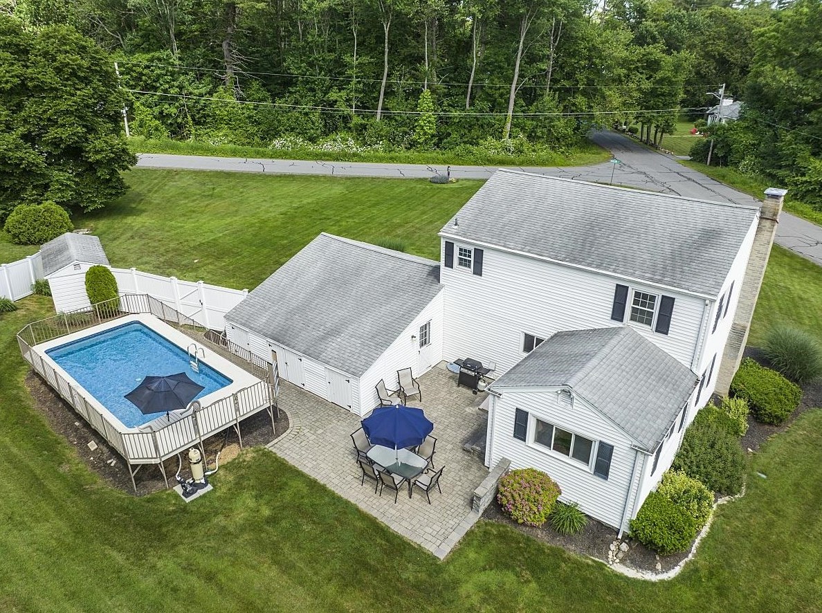 7 Sleepy Hollow Rd, Atkinson, NH 03811