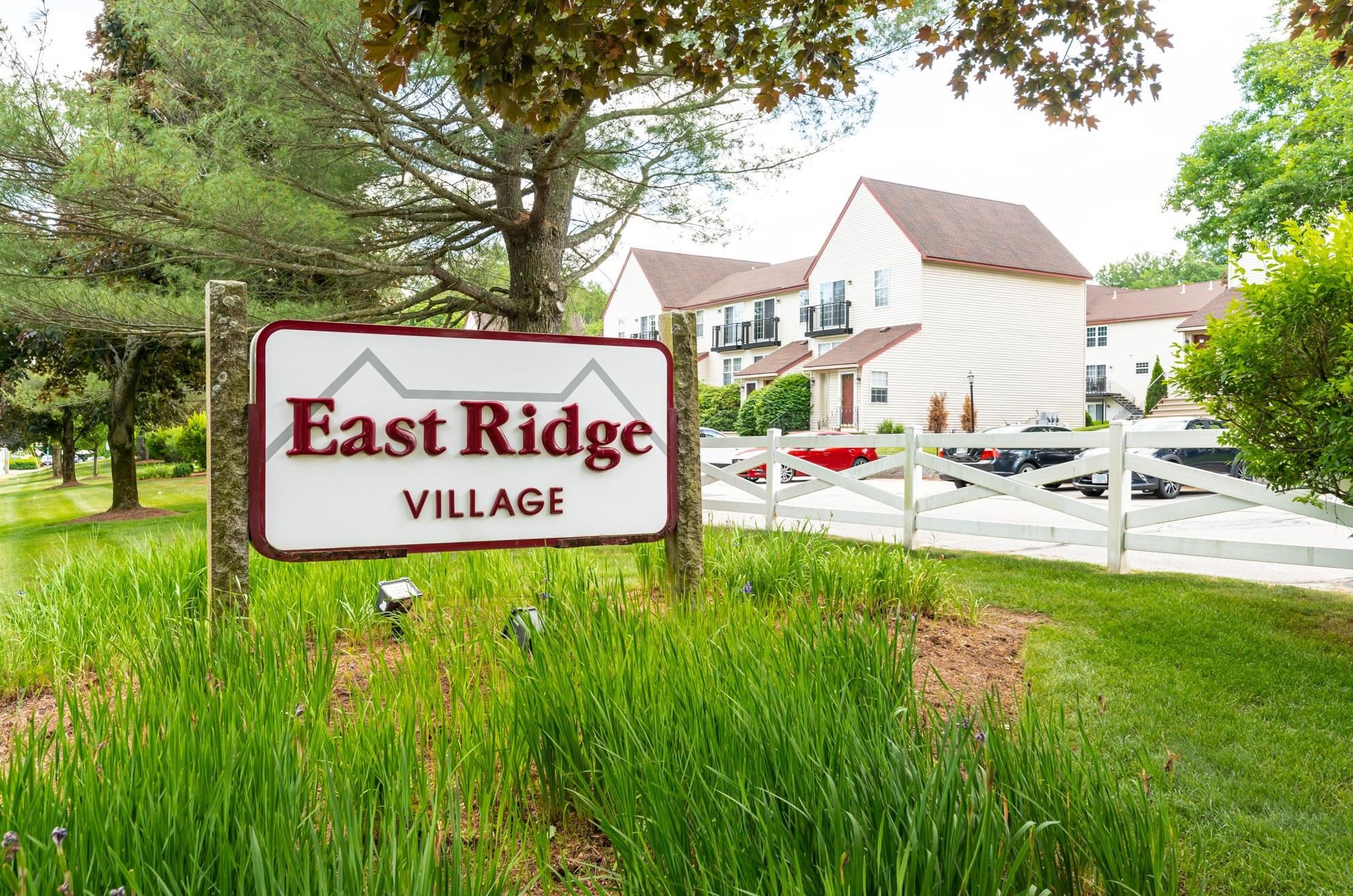 76 Rdg Rd, Merrimack NH exterior